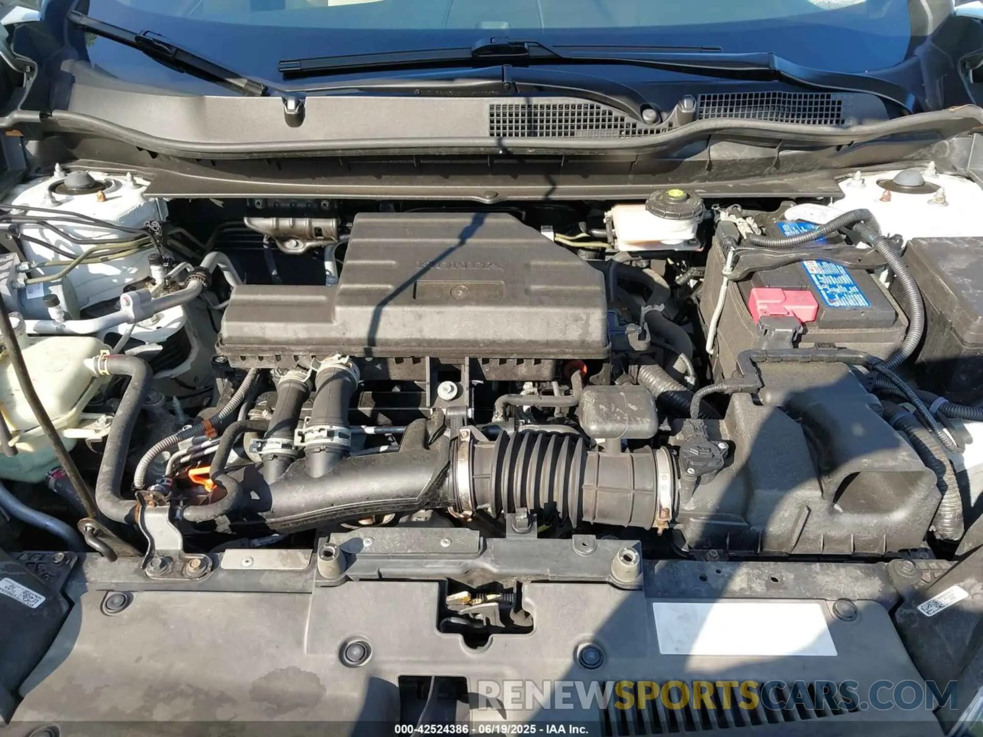 10 Photograph of a damaged car 2HKRW2H83NH604485 HONDA CR-V 2022
