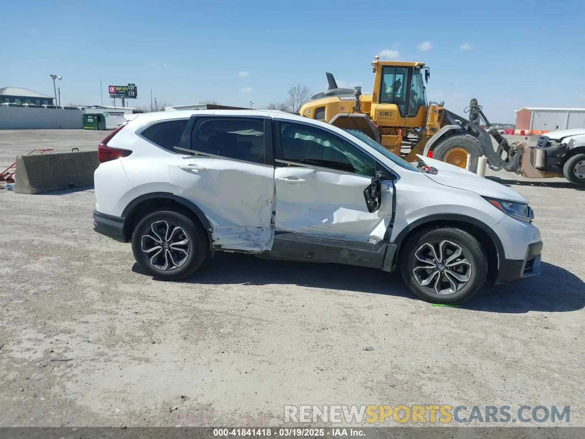 12 Photograph of a damaged car 2HKRW2H83NH642752 HONDA CR-V 2022
