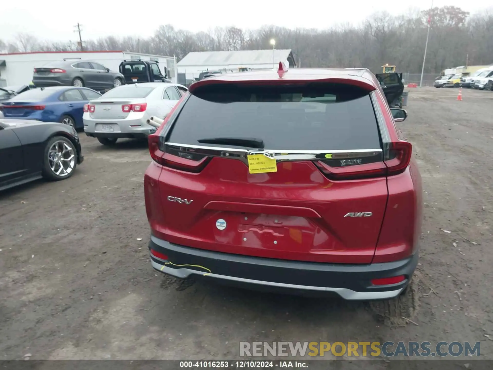 17 Photograph of a damaged car 2HKRW2H83NH648762 HONDA CR-V 2022