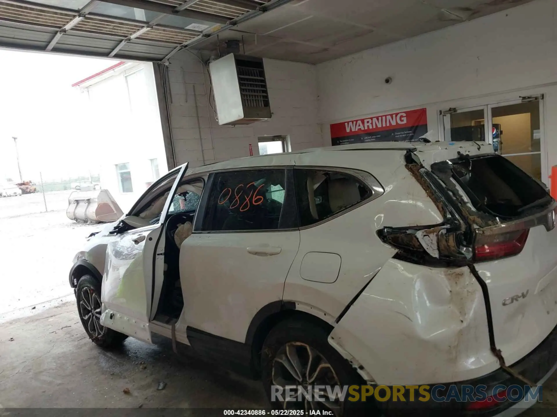 13 Photograph of a damaged car 2HKRW2H83NH653721 HONDA CR-V 2022