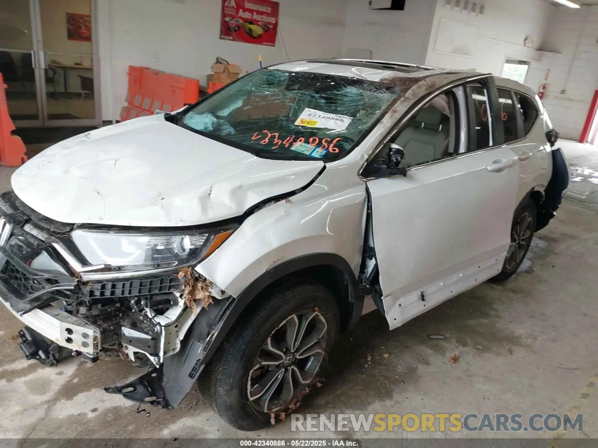 2 Photograph of a damaged car 2HKRW2H83NH653721 HONDA CR-V 2022