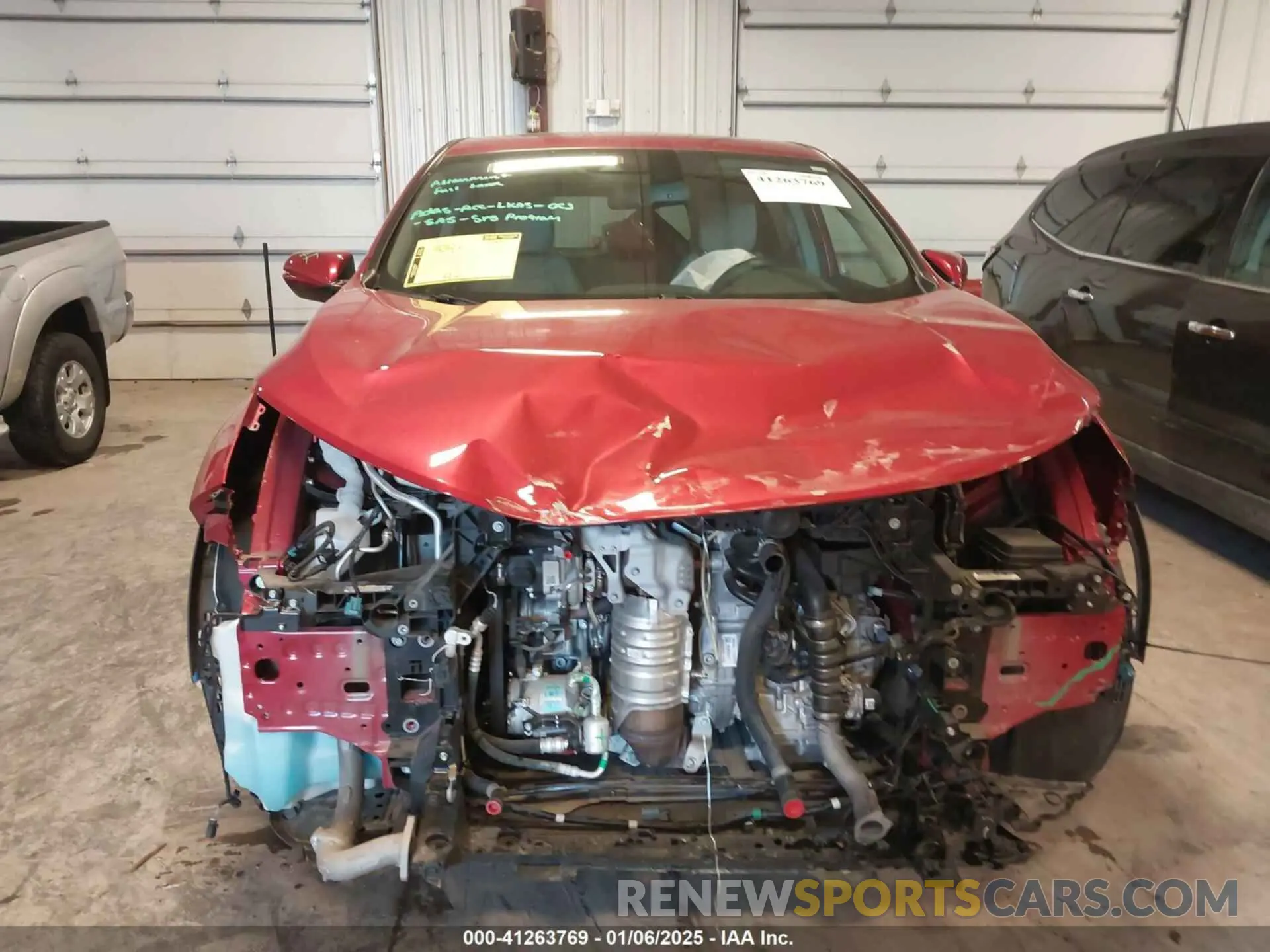 12 Photograph of a damaged car 2HKRW2H83NH655159 HONDA CR-V 2022