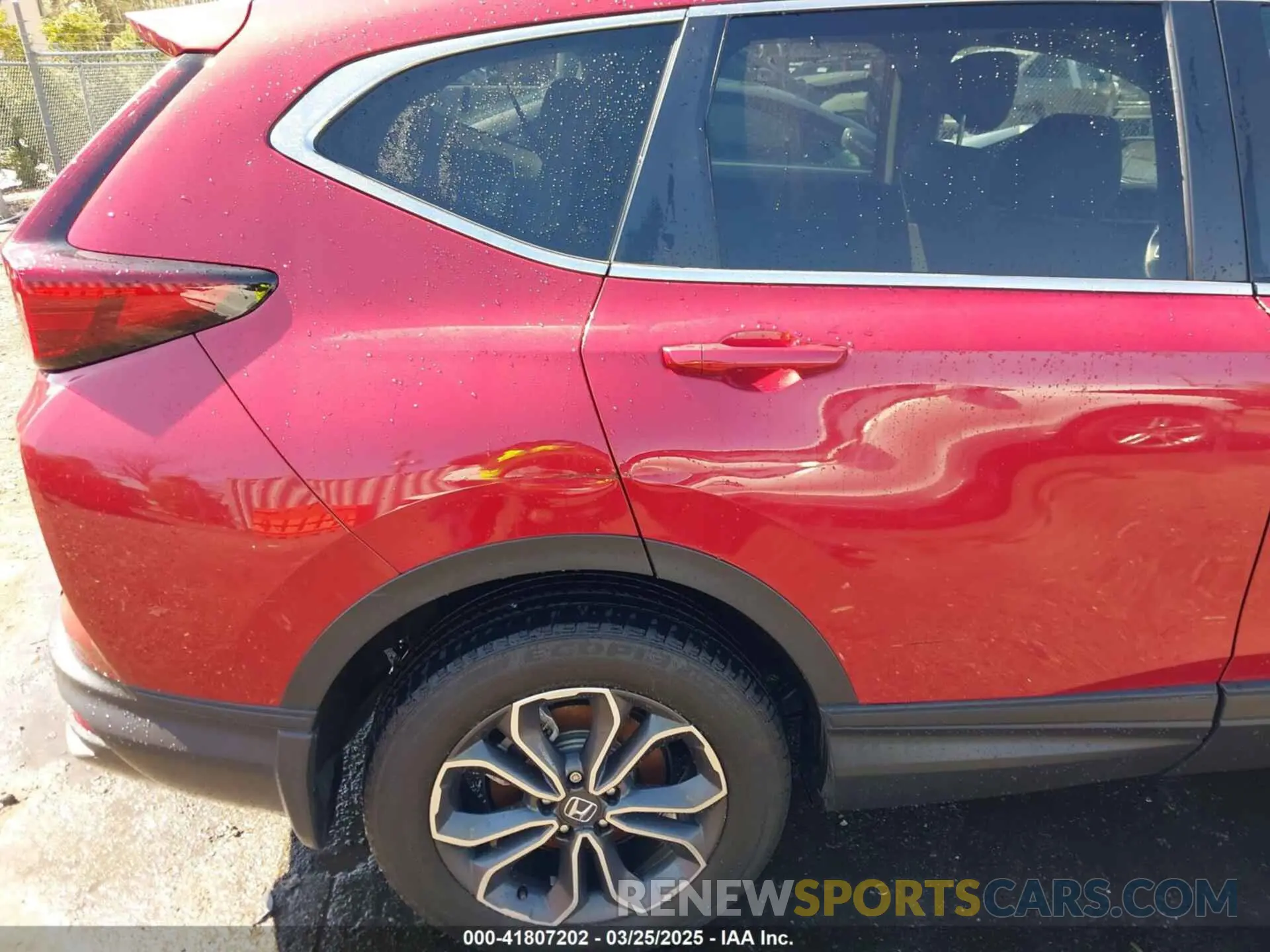 6 Photograph of a damaged car 2HKRW2H85NH656829 HONDA CR-V 2022