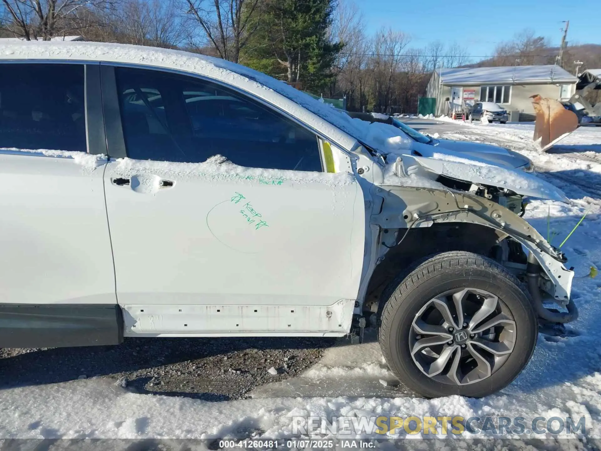 19 Photograph of a damaged car 2HKRW2H88NH607768 HONDA CR-V 2022