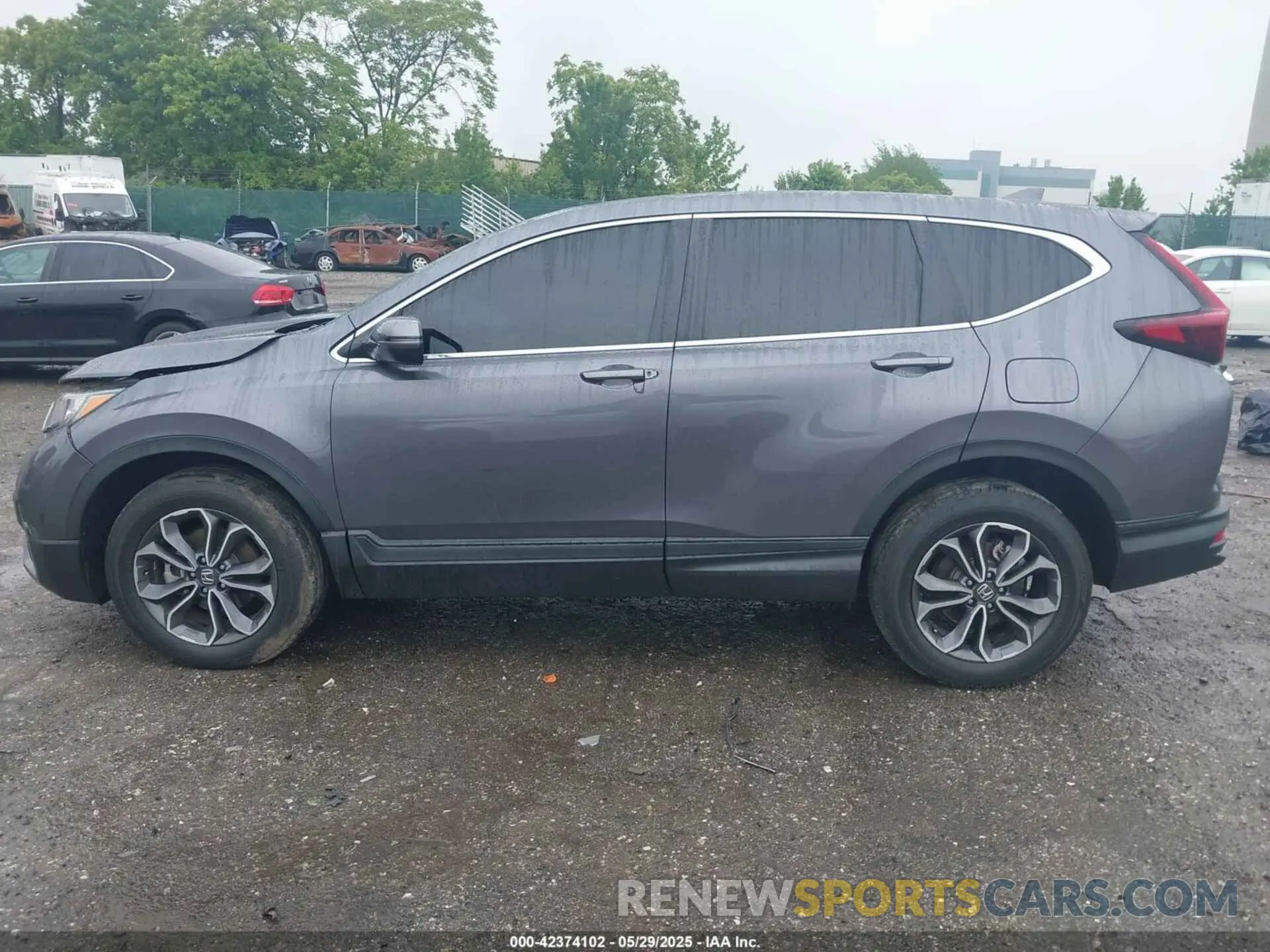 13 Photograph of a damaged car 2HKRW2H88NH629415 HONDA CR-V 2022