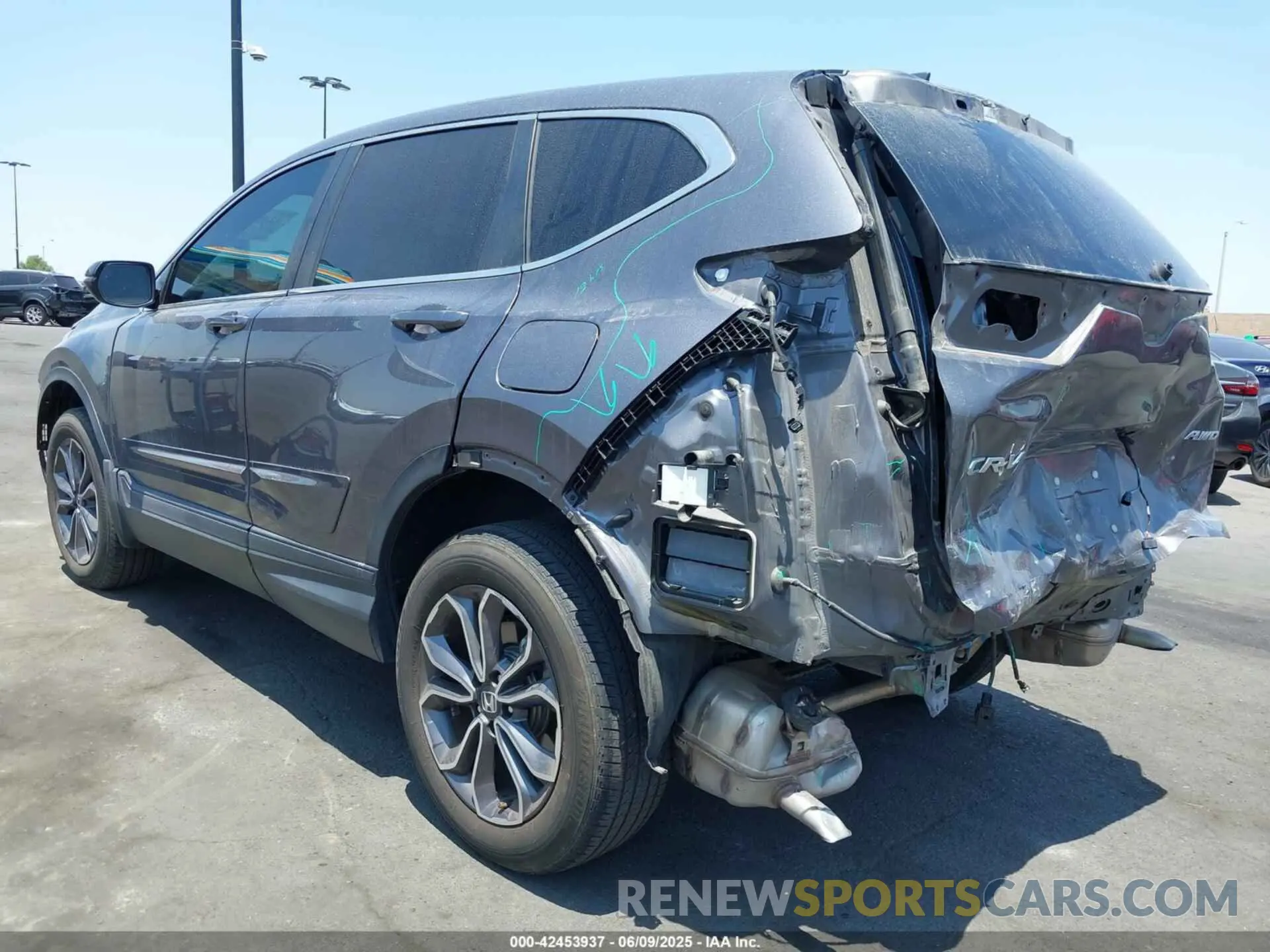 3 Photograph of a damaged car 2HKRW2H89NH665324 HONDA CR-V 2022