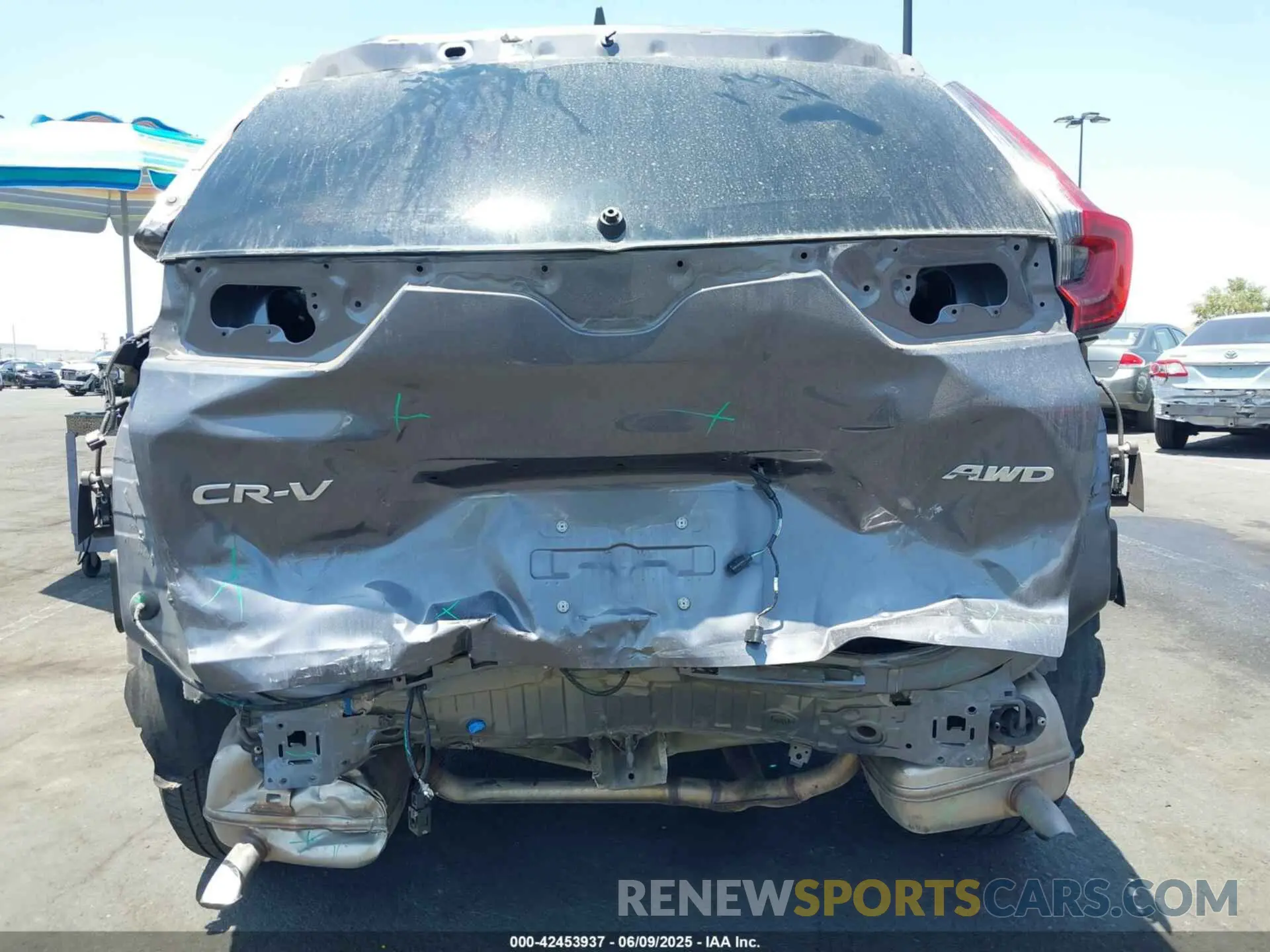 6 Photograph of a damaged car 2HKRW2H89NH665324 HONDA CR-V 2022