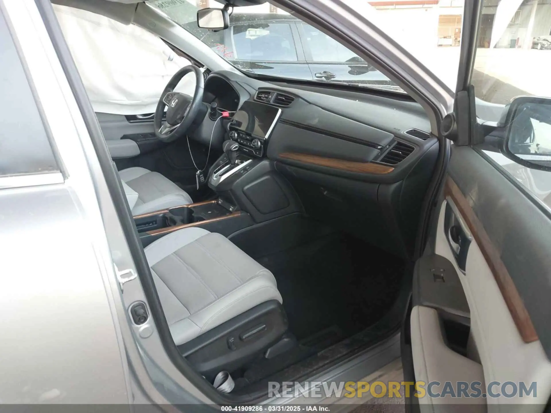 5 Photograph of a damaged car 2HKRW2H90NH639932 HONDA CR-V 2022