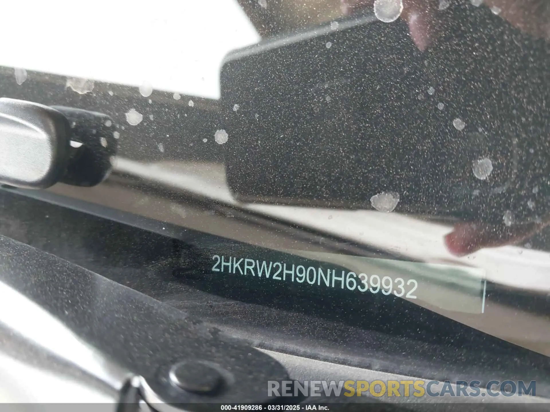 9 Photograph of a damaged car 2HKRW2H90NH639932 HONDA CR-V 2022