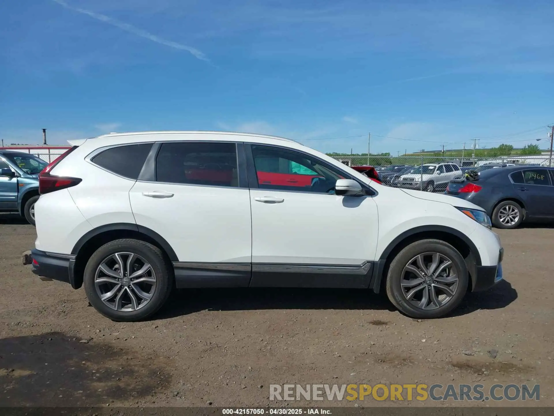 13 Photograph of a damaged car 2HKRW2H93NH609422 HONDA CR-V 2022