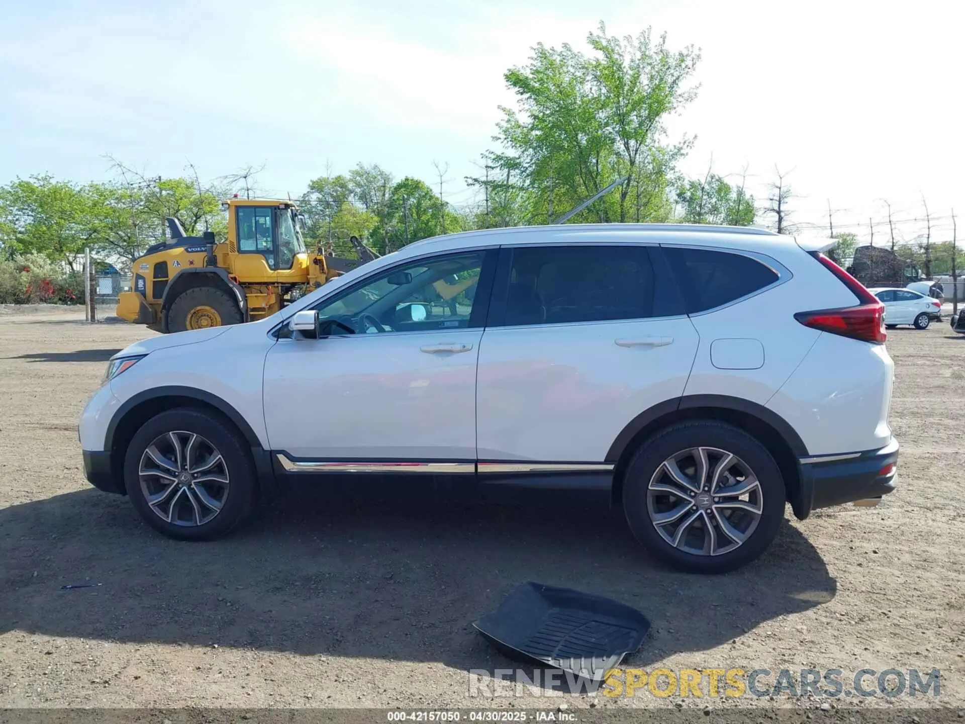 14 Photograph of a damaged car 2HKRW2H93NH609422 HONDA CR-V 2022