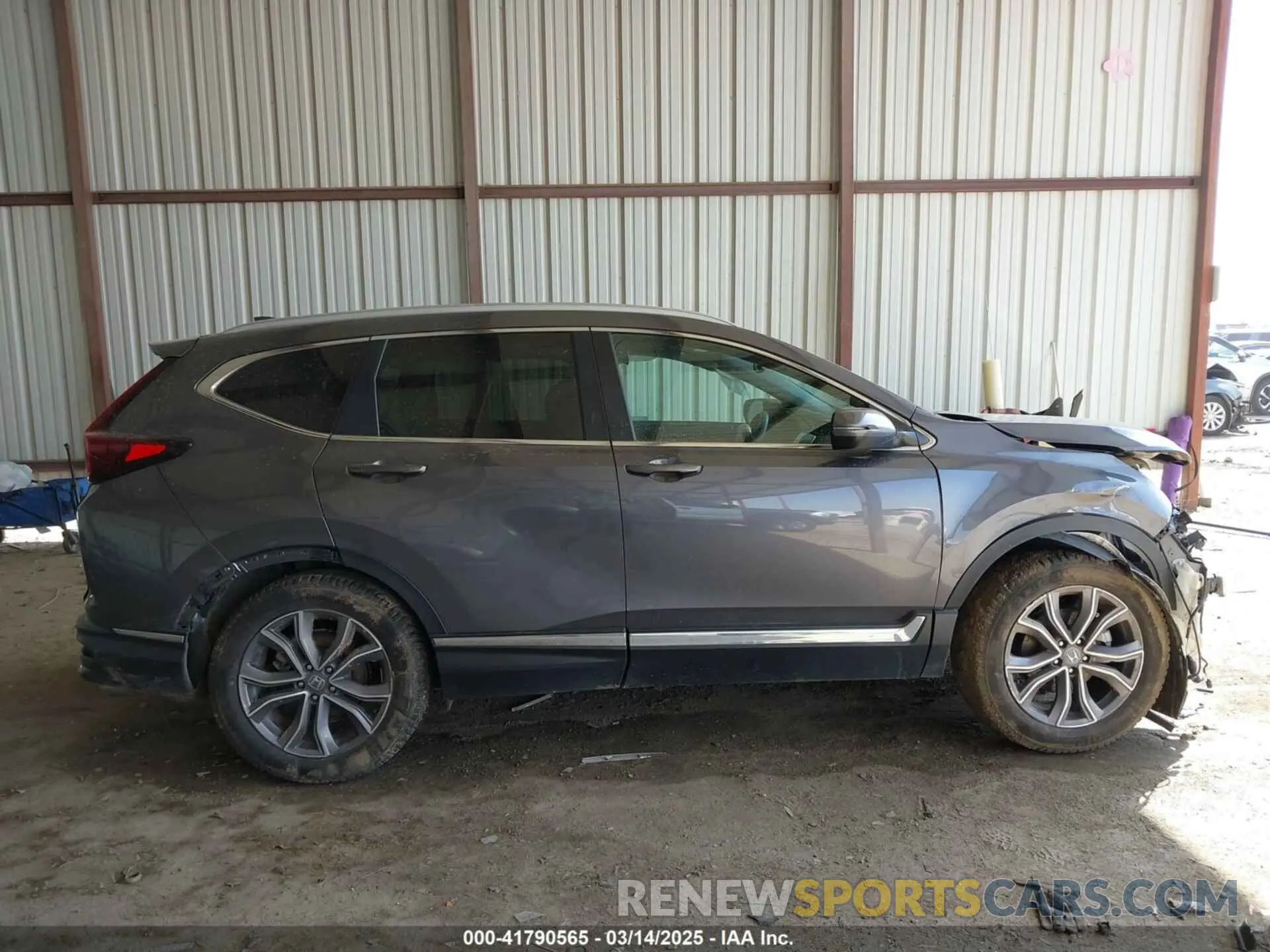 13 Photograph of a damaged car 2HKRW2H95NH647587 HONDA CR-V 2022