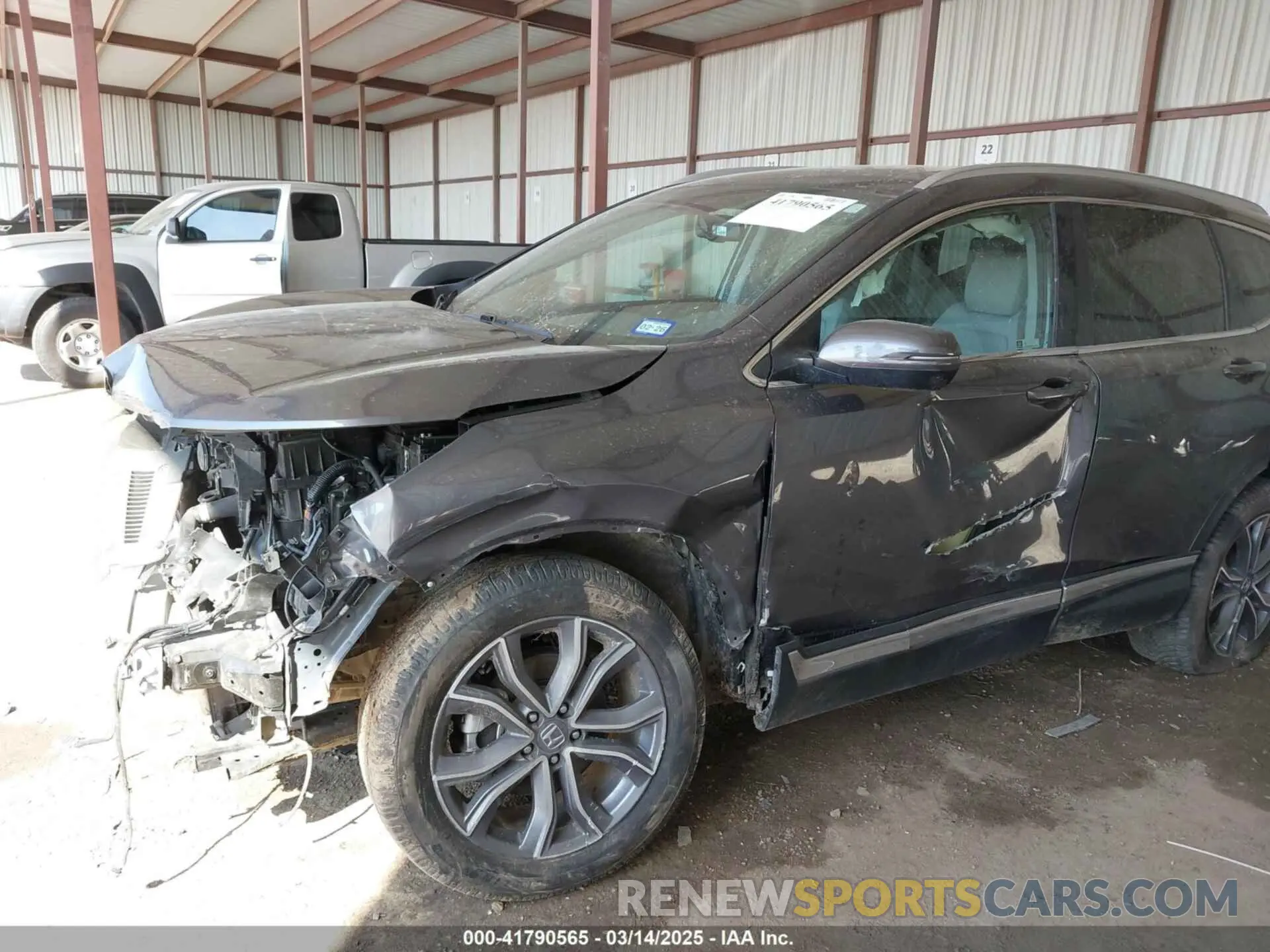 6 Photograph of a damaged car 2HKRW2H95NH647587 HONDA CR-V 2022