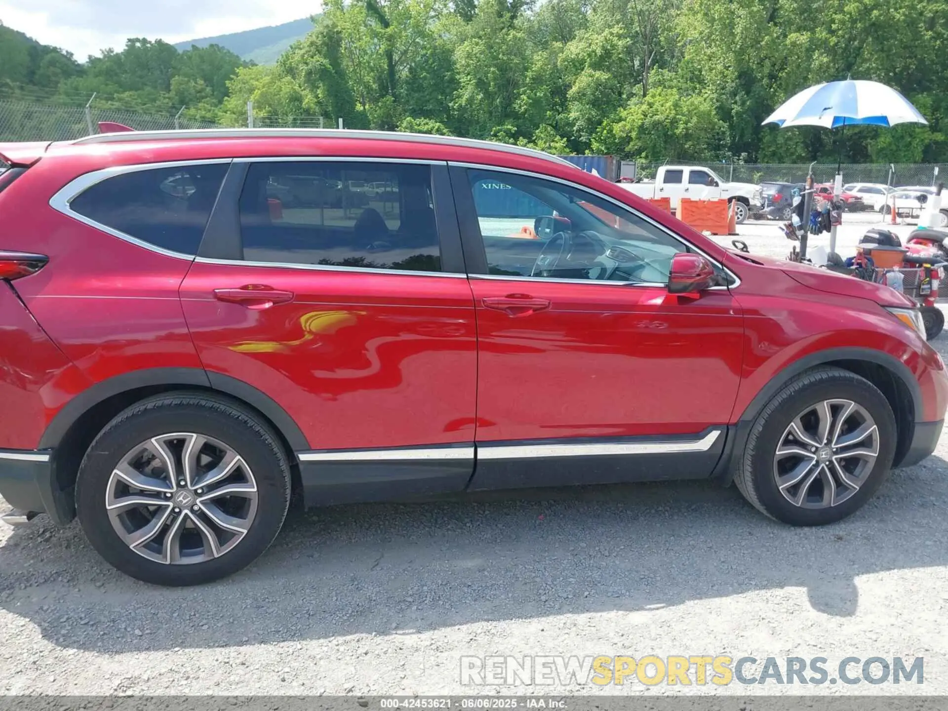 13 Photograph of a damaged car 2HKRW2H9XNH643163 HONDA CR-V 2022
