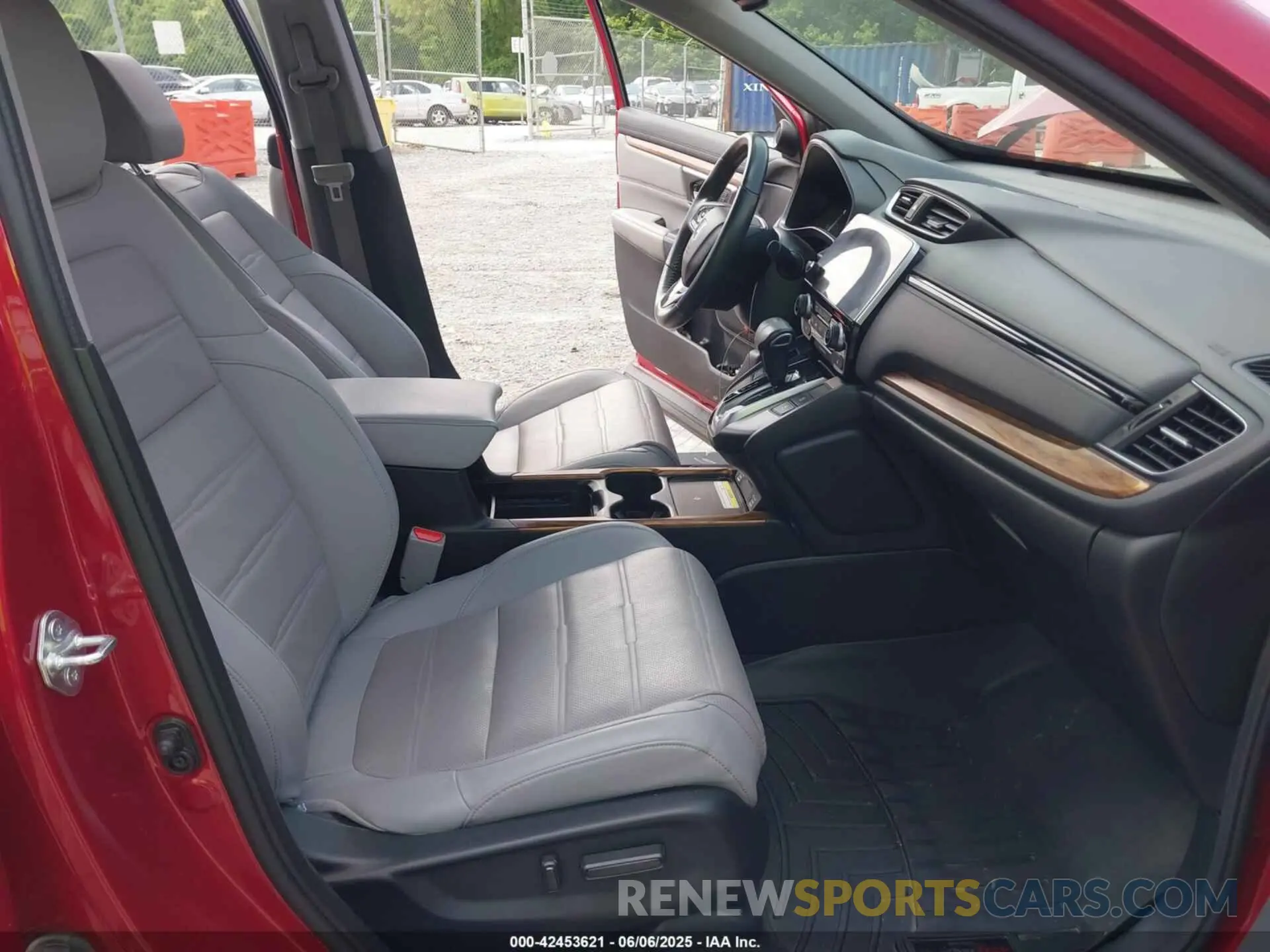 5 Photograph of a damaged car 2HKRW2H9XNH643163 HONDA CR-V 2022