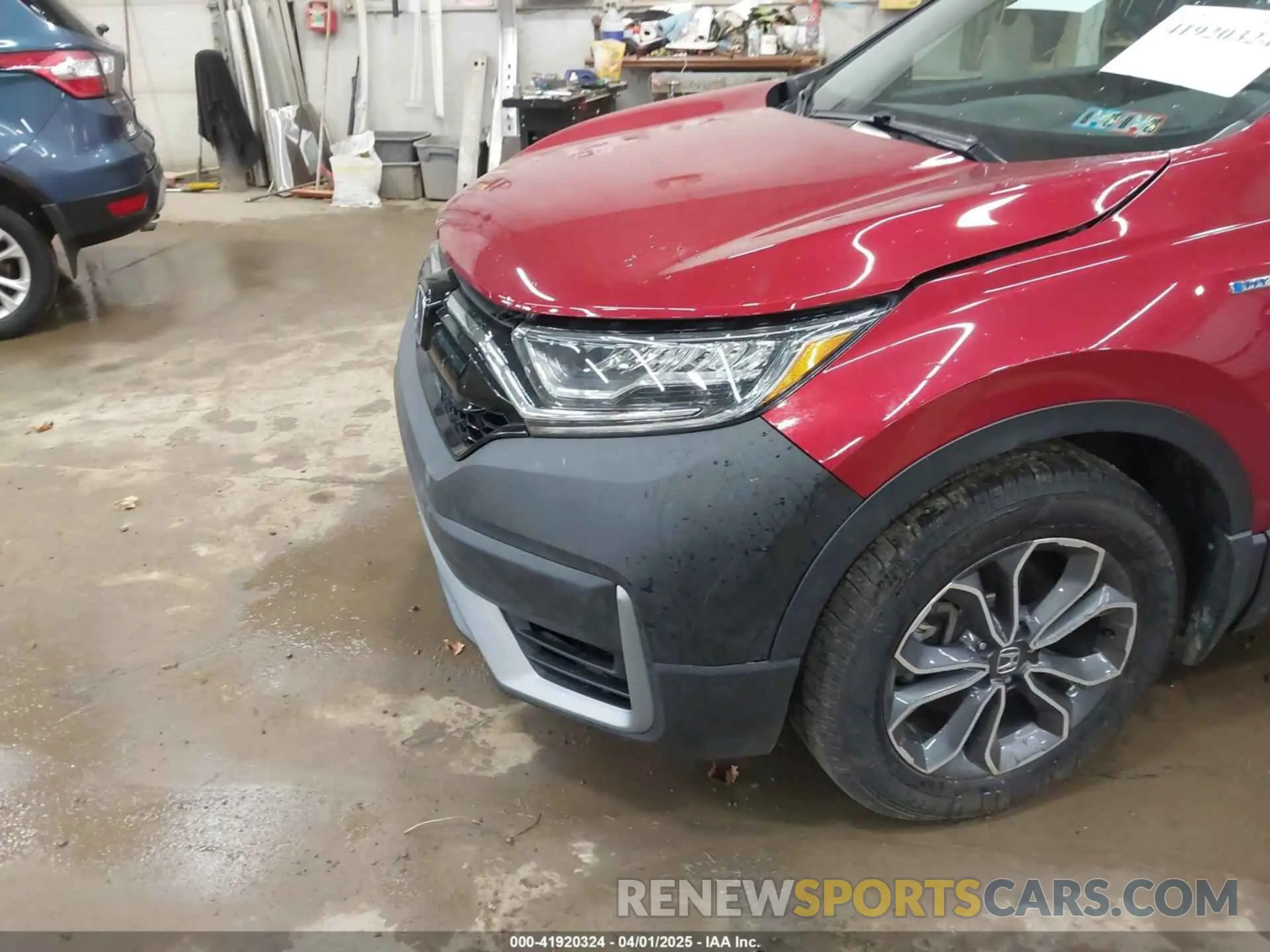 17 Photograph of a damaged car 5J6RT6H59NL042572 HONDA CR-V 2022