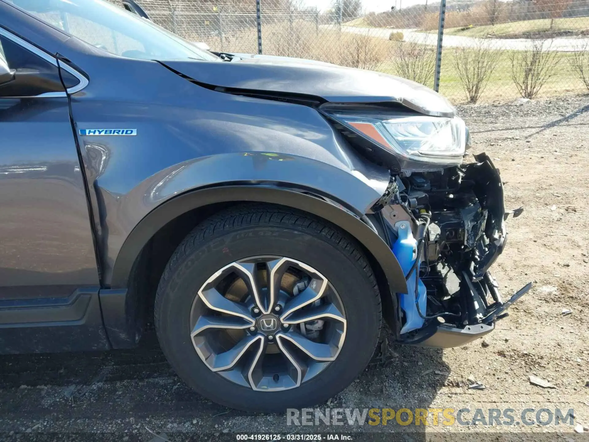 17 Photograph of a damaged car 5J6RT6H82NL027115 HONDA CR-V 2022