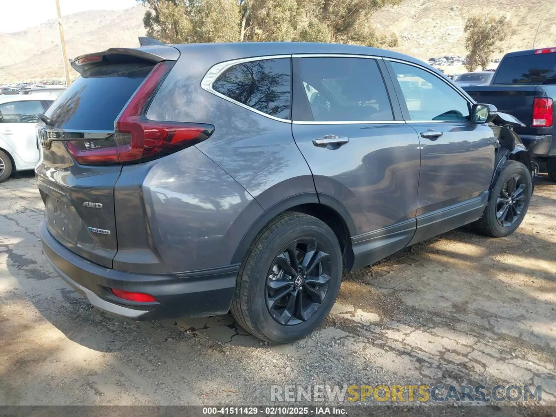 4 Photograph of a damaged car 5J6RT6H86NL022645 HONDA CR-V 2022