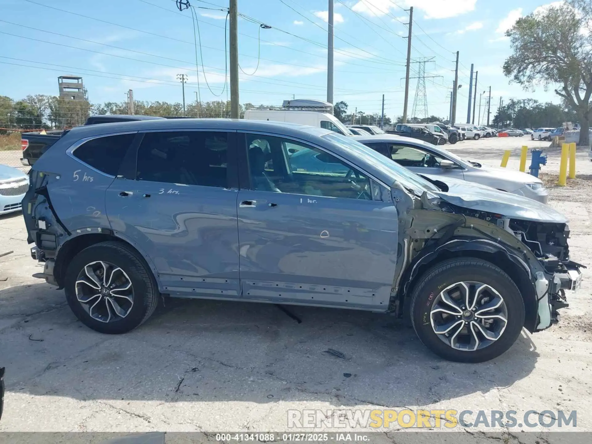 14 Photograph of a damaged car 5J6RT6H8XNL042669 HONDA CR-V 2022