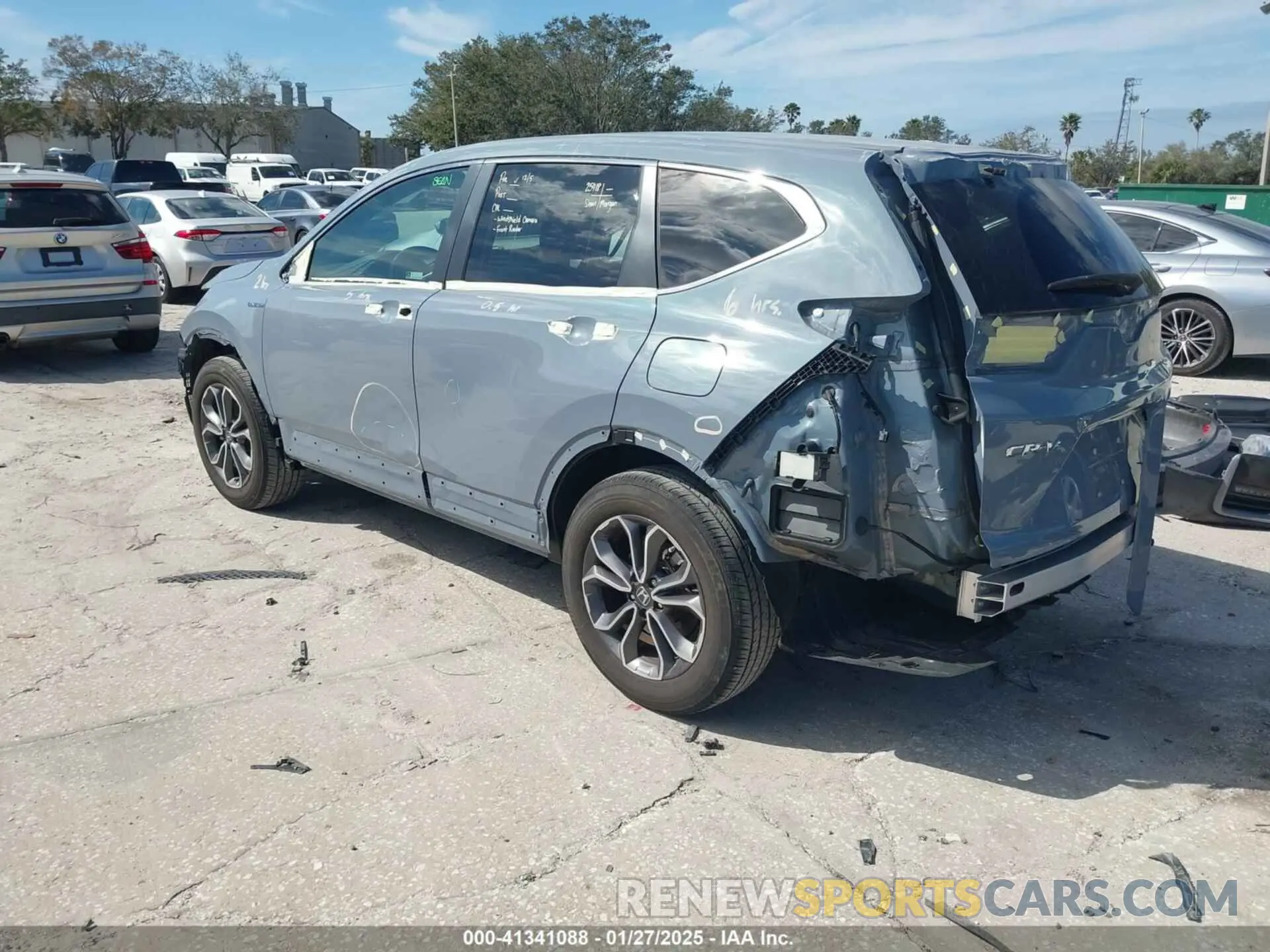 3 Photograph of a damaged car 5J6RT6H8XNL042669 HONDA CR-V 2022