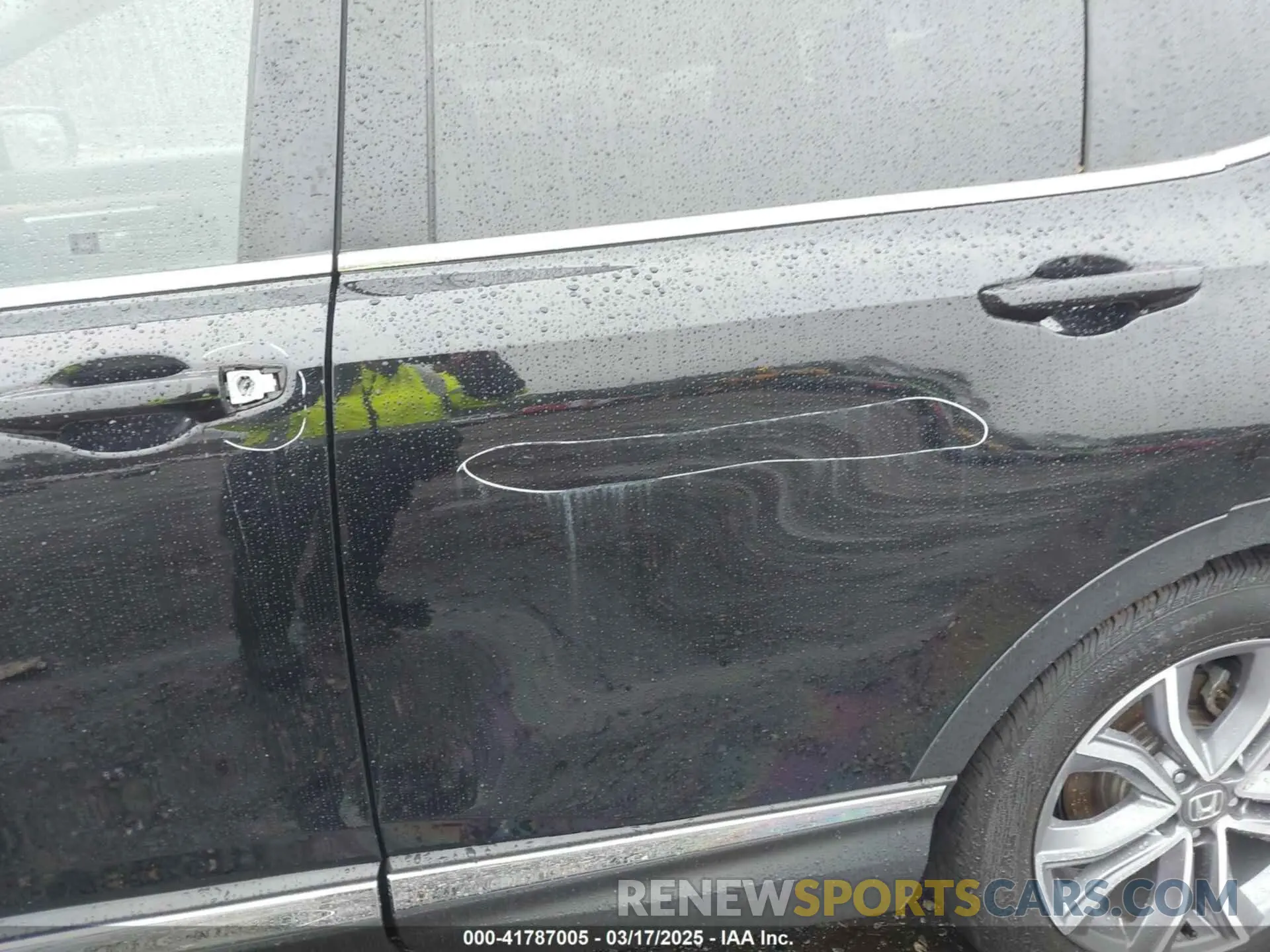 17 Photograph of a damaged car 5J6RT6H90NL000178 HONDA CR-V 2022