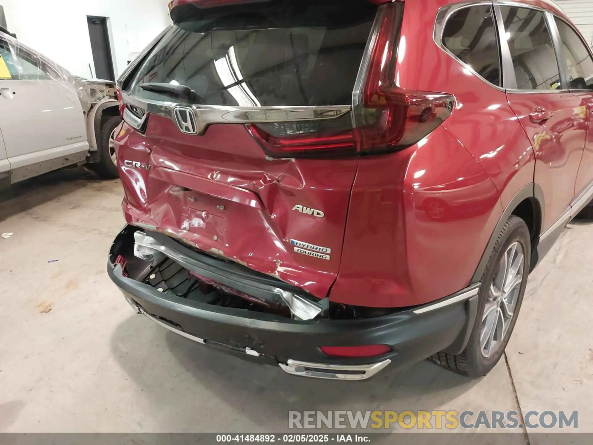 19 Photograph of a damaged car 5J6RT6H93NL046068 HONDA CR-V 2022