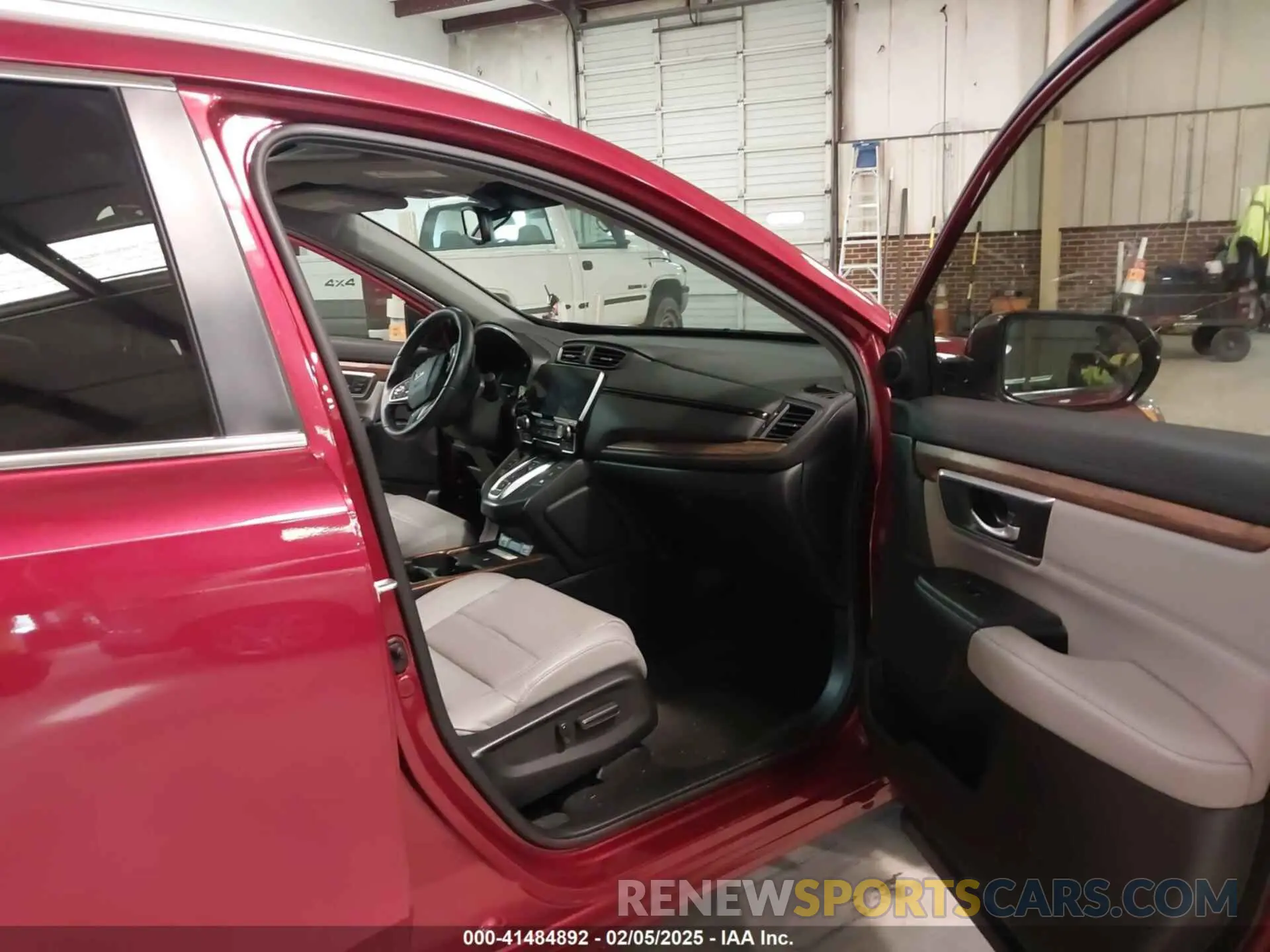5 Photograph of a damaged car 5J6RT6H93NL046068 HONDA CR-V 2022
