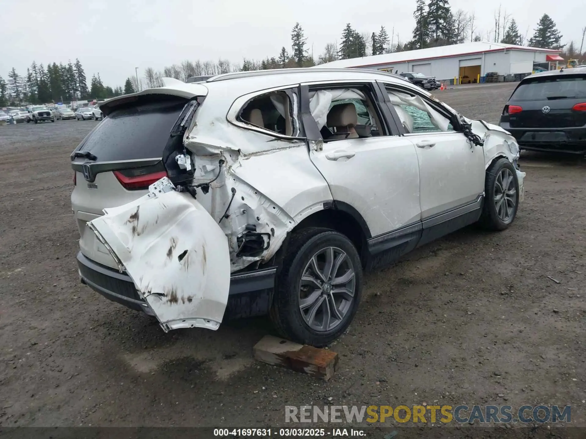 4 Photograph of a damaged car 5J6RT6H95NL035220 HONDA CR-V 2022