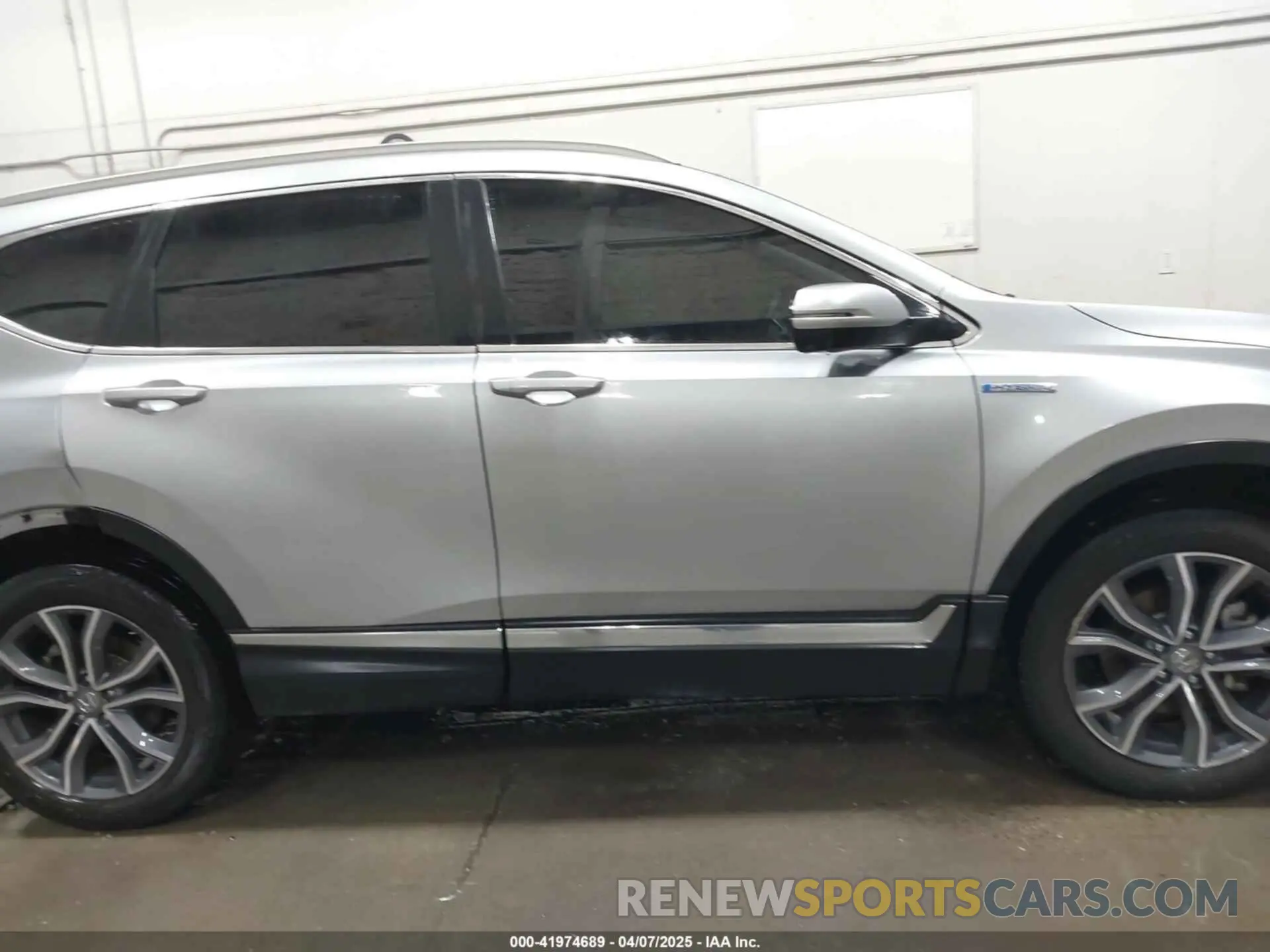 14 Photograph of a damaged car 5J6RT6H96NL026445 HONDA CR-V 2022