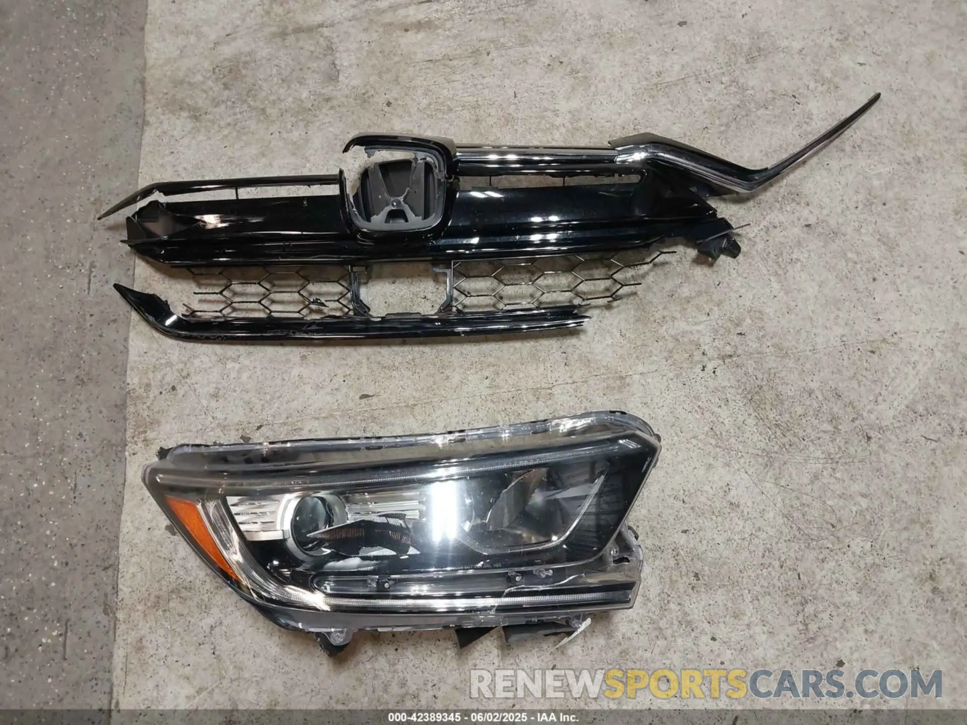 12 Photograph of a damaged car 5J6RW1H56NA011625 HONDA CR-V 2022
