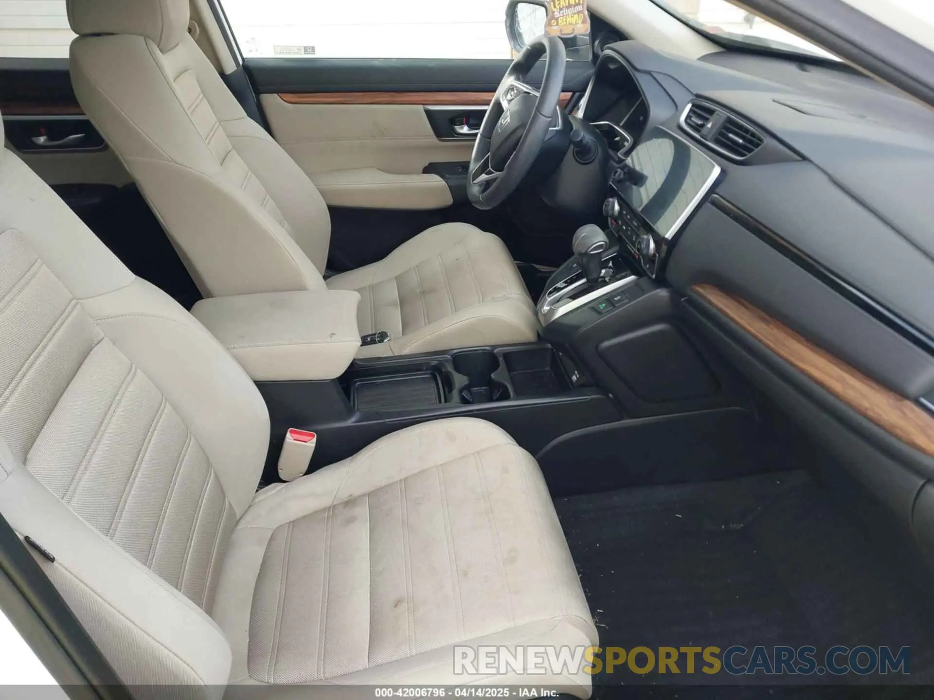 5 Photograph of a damaged car 5J6RW1H59NA011781 HONDA CR-V 2022