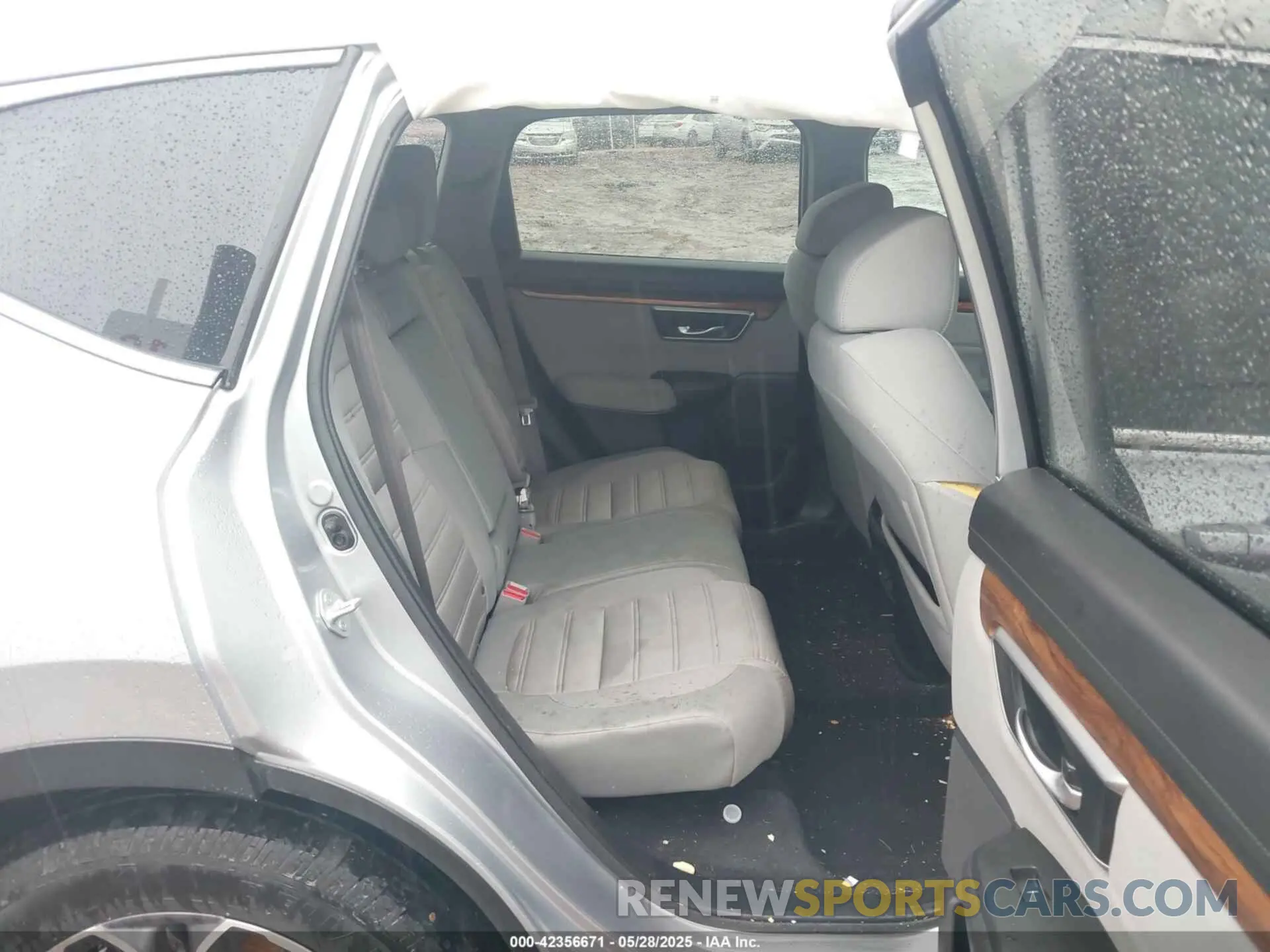8 Photograph of a damaged car 5J6RW1H5XNA004774 HONDA CR-V 2022