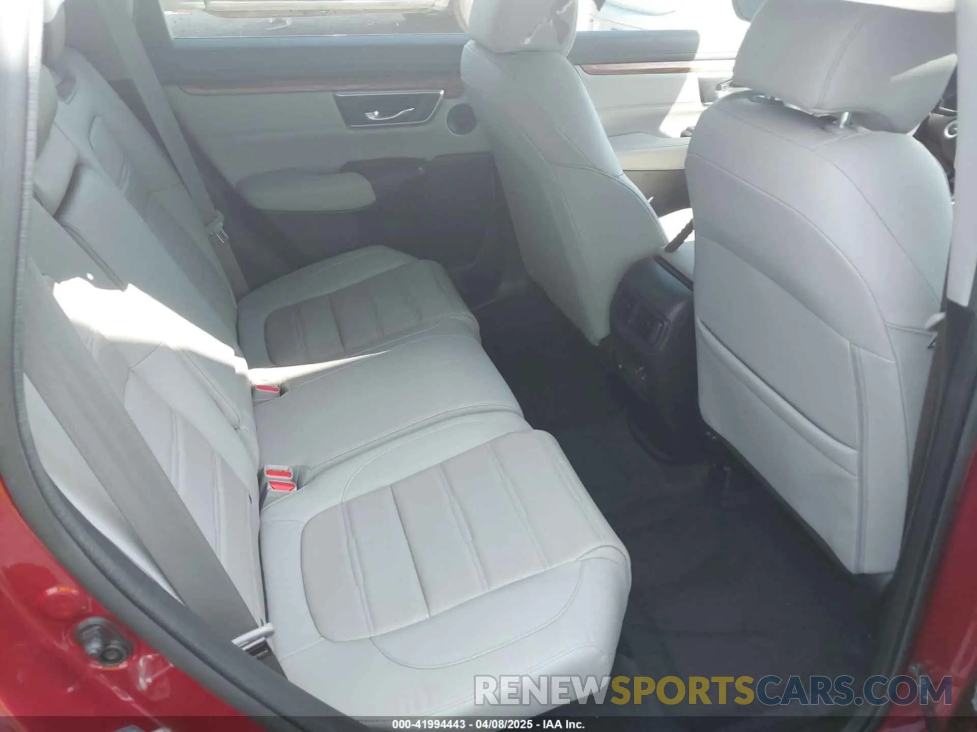 8 Photograph of a damaged car 5J6RW1H80NA007810 HONDA CR-V 2022