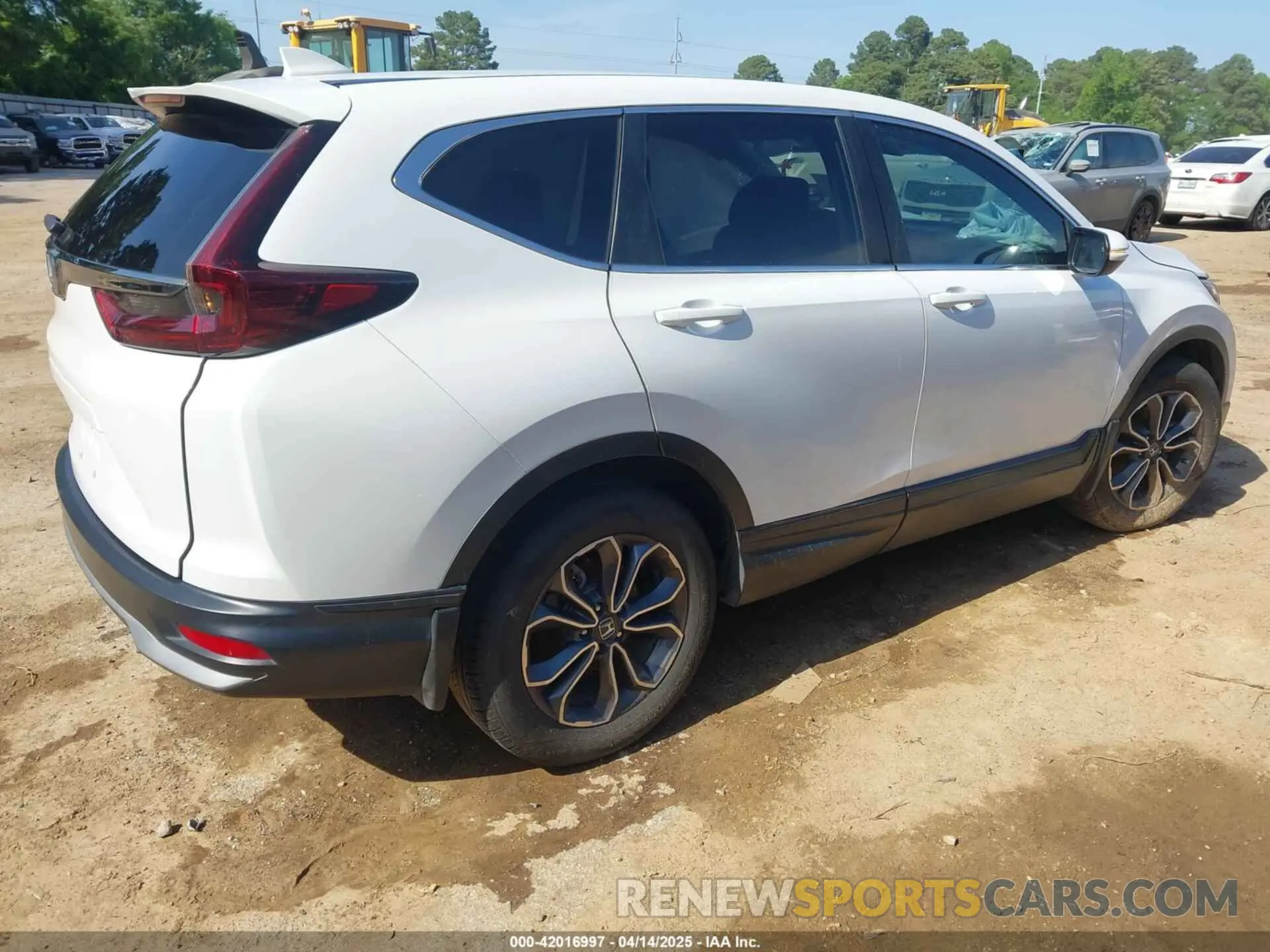 4 Photograph of a damaged car 5J6RW1H82NA004522 HONDA CR-V 2022