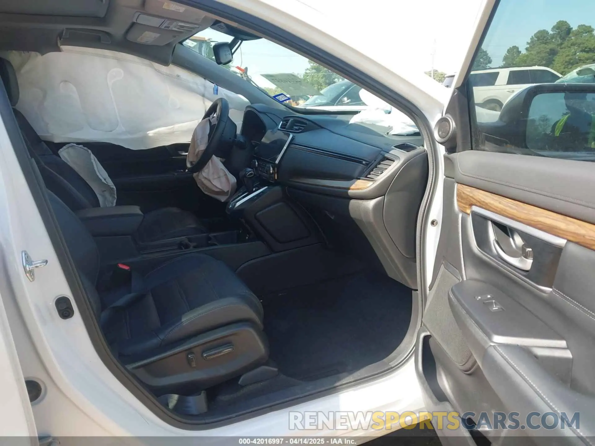 5 Photograph of a damaged car 5J6RW1H82NA004522 HONDA CR-V 2022
