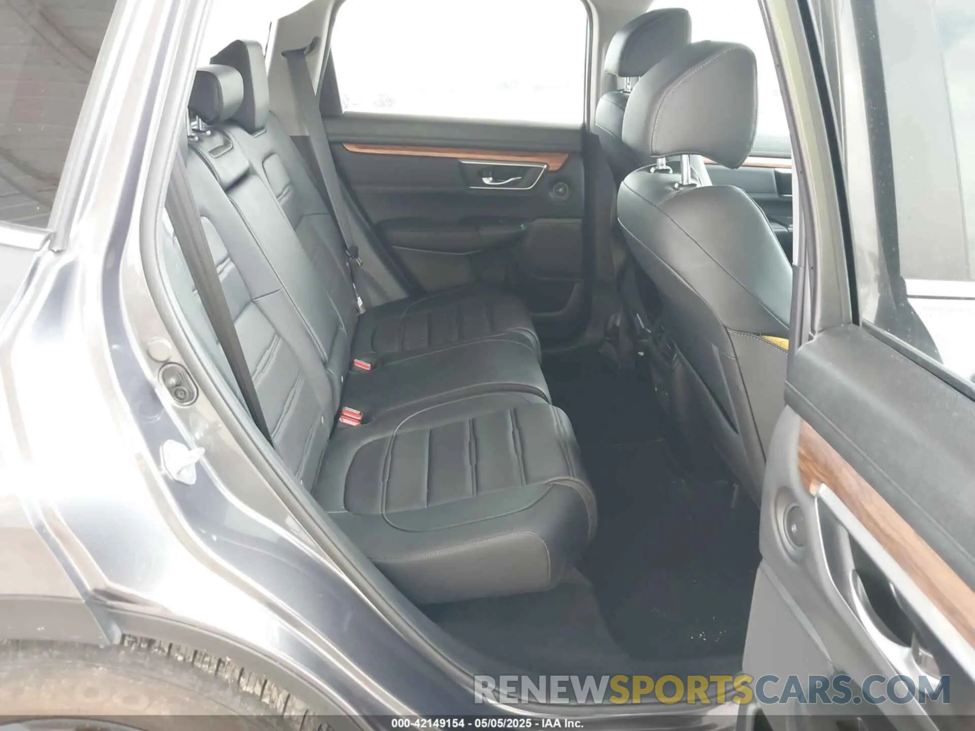8 Photograph of a damaged car 5J6RW1H83NA014900 HONDA CR-V 2022