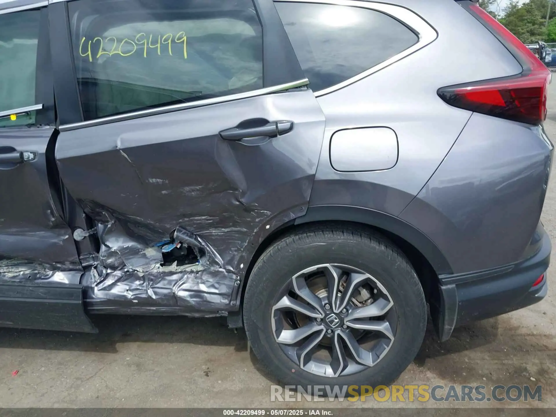 6 Photograph of a damaged car 5J6RW1H8XNA019768 HONDA CR-V 2022