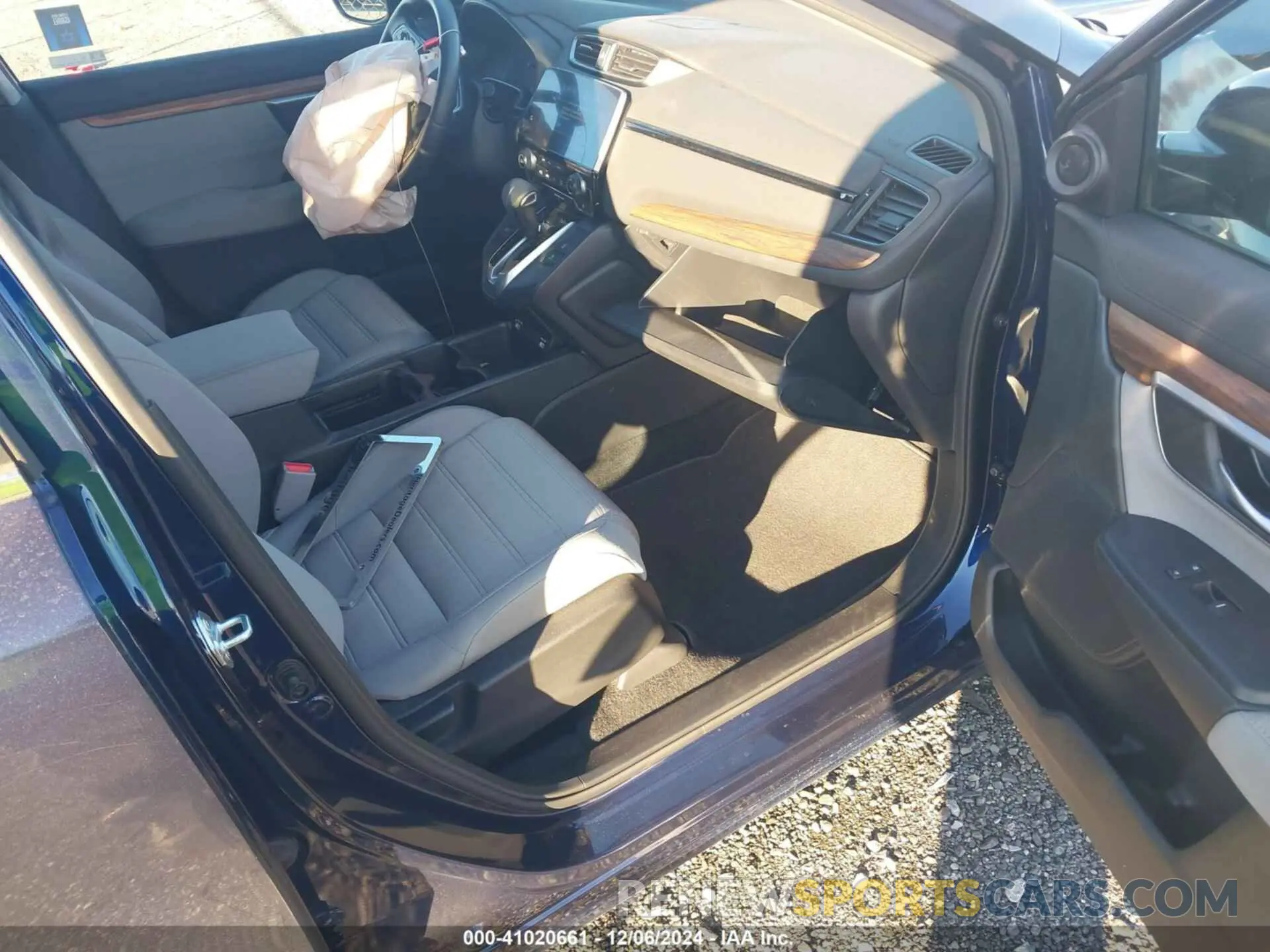 5 Photograph of a damaged car 5J6RW2H57NA008500 HONDA CR-V 2022
