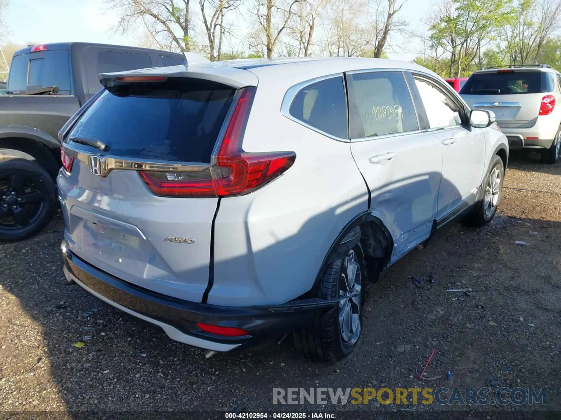 4 Photograph of a damaged car 5J6RW2H57NA009405 HONDA CR-V 2022