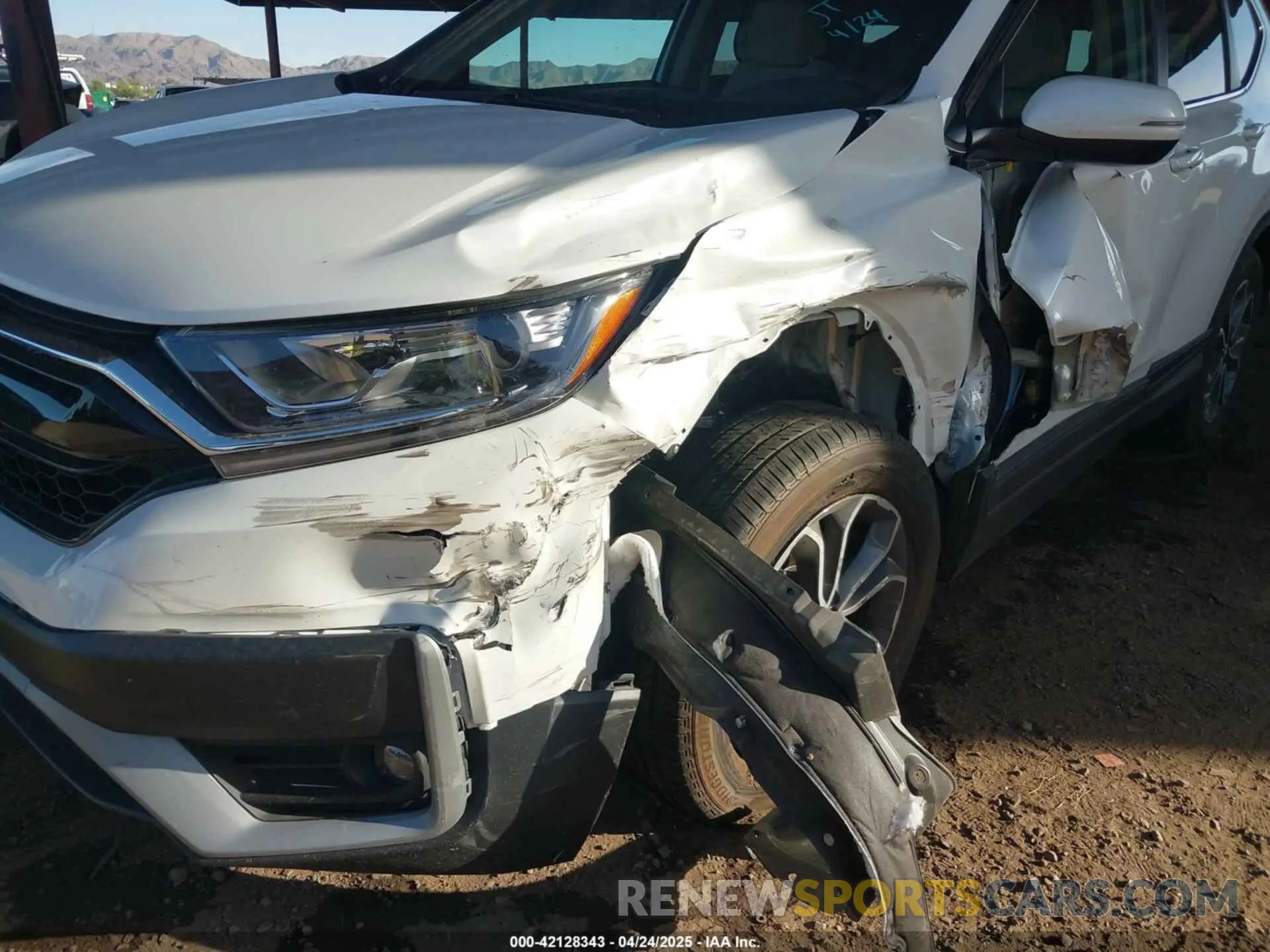 6 Photograph of a damaged car 5J6RW2H58NA014127 HONDA CR-V 2022