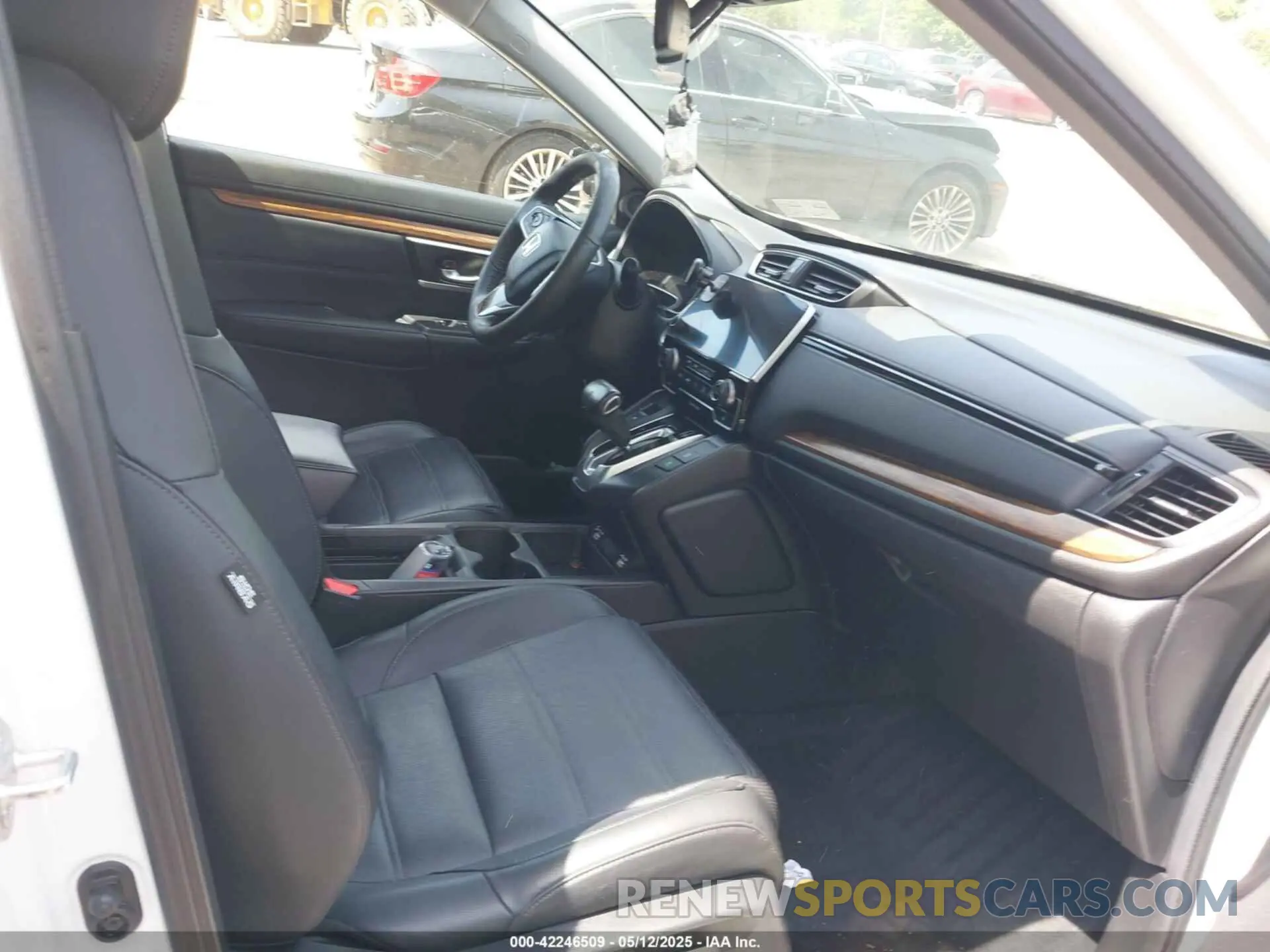 5 Photograph of a damaged car 5J6RW2H80NA000829 HONDA CR-V 2022