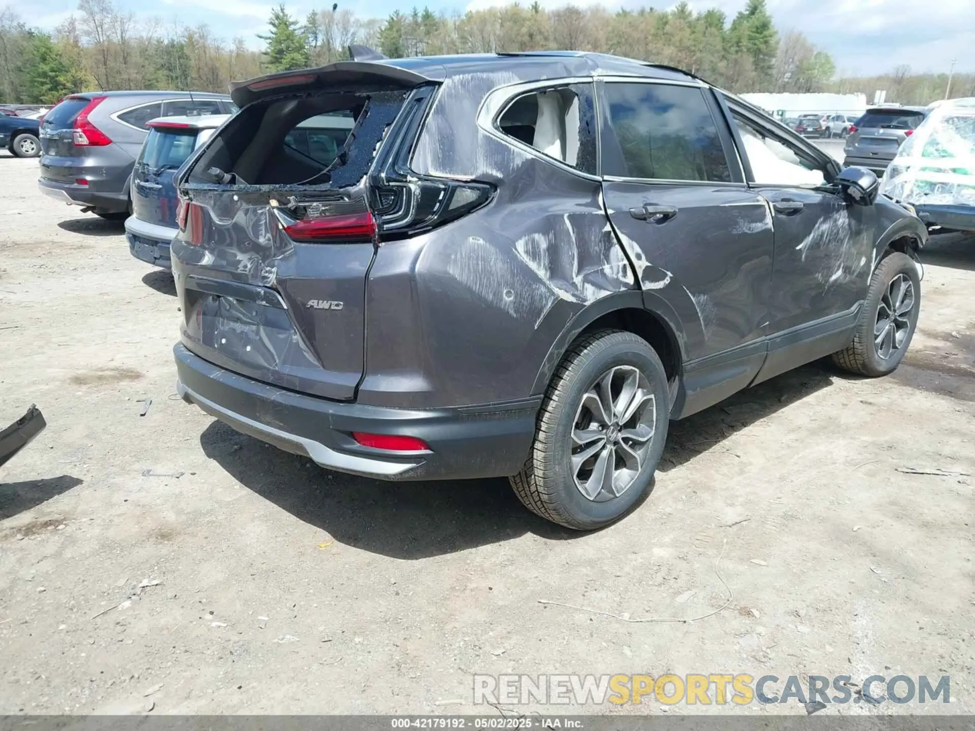 4 Photograph of a damaged car 5J6RW2H81NA000662 HONDA CR-V 2022