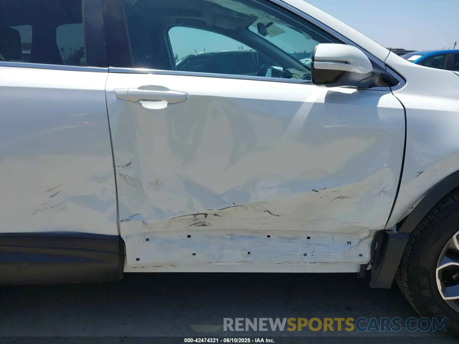 6 Photograph of a damaged car 7FARW1H55NE011374 HONDA CR-V 2022