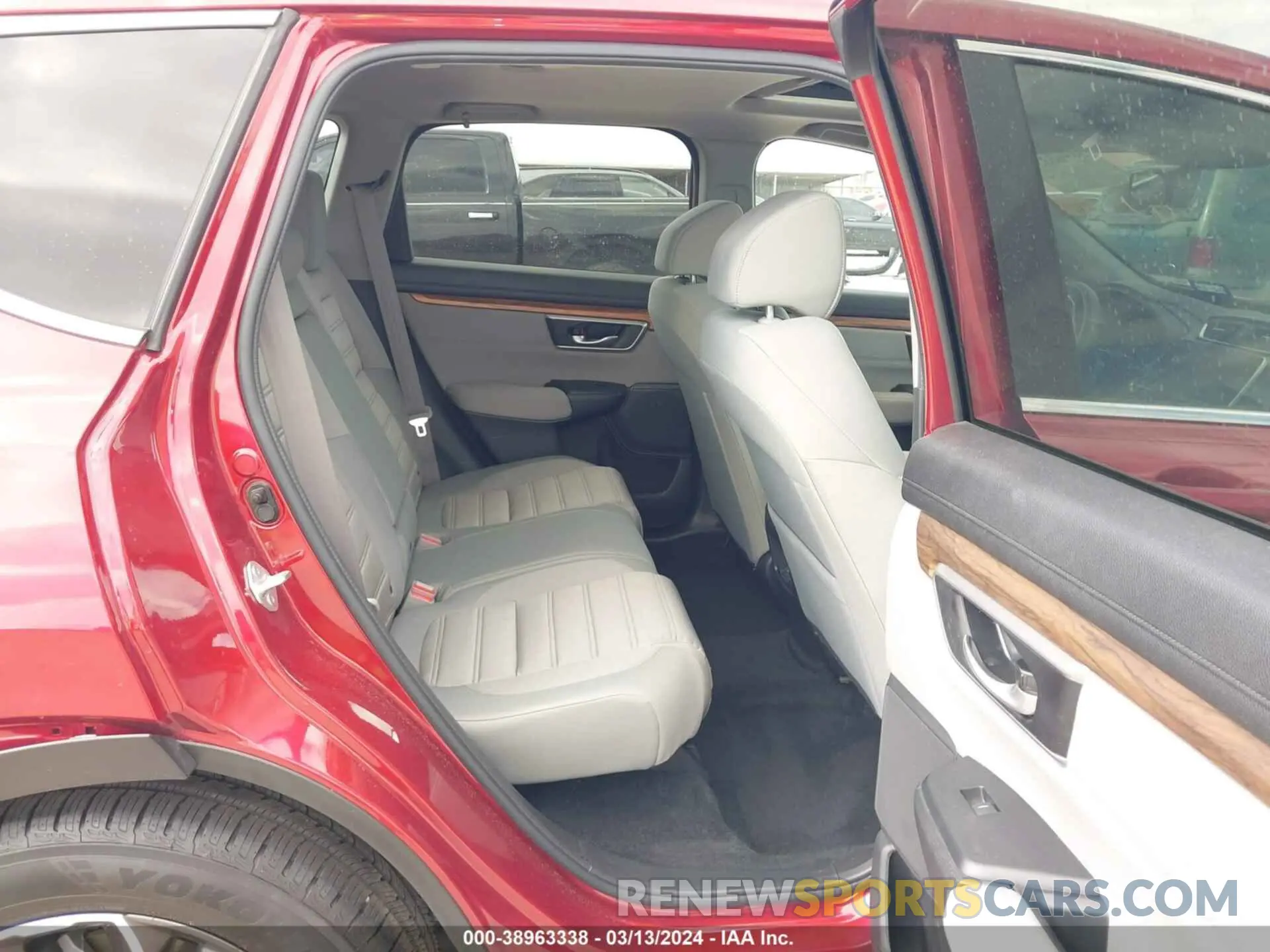 8 Photograph of a damaged car 7FARW1H59NE006761 HONDA CR-V 2022