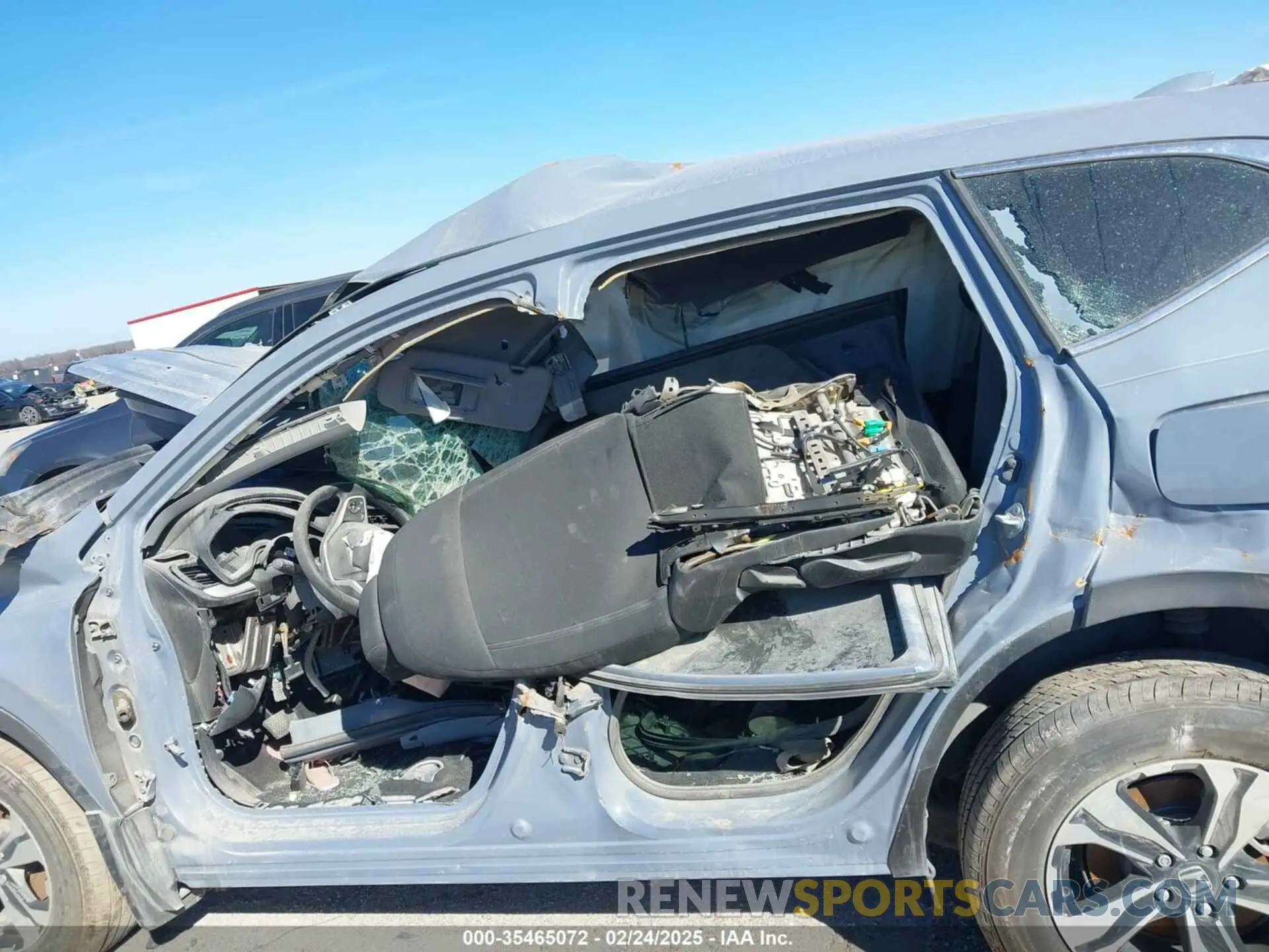 14 Photograph of a damaged car 7FARW1H73NE000407 HONDA CR-V 2022