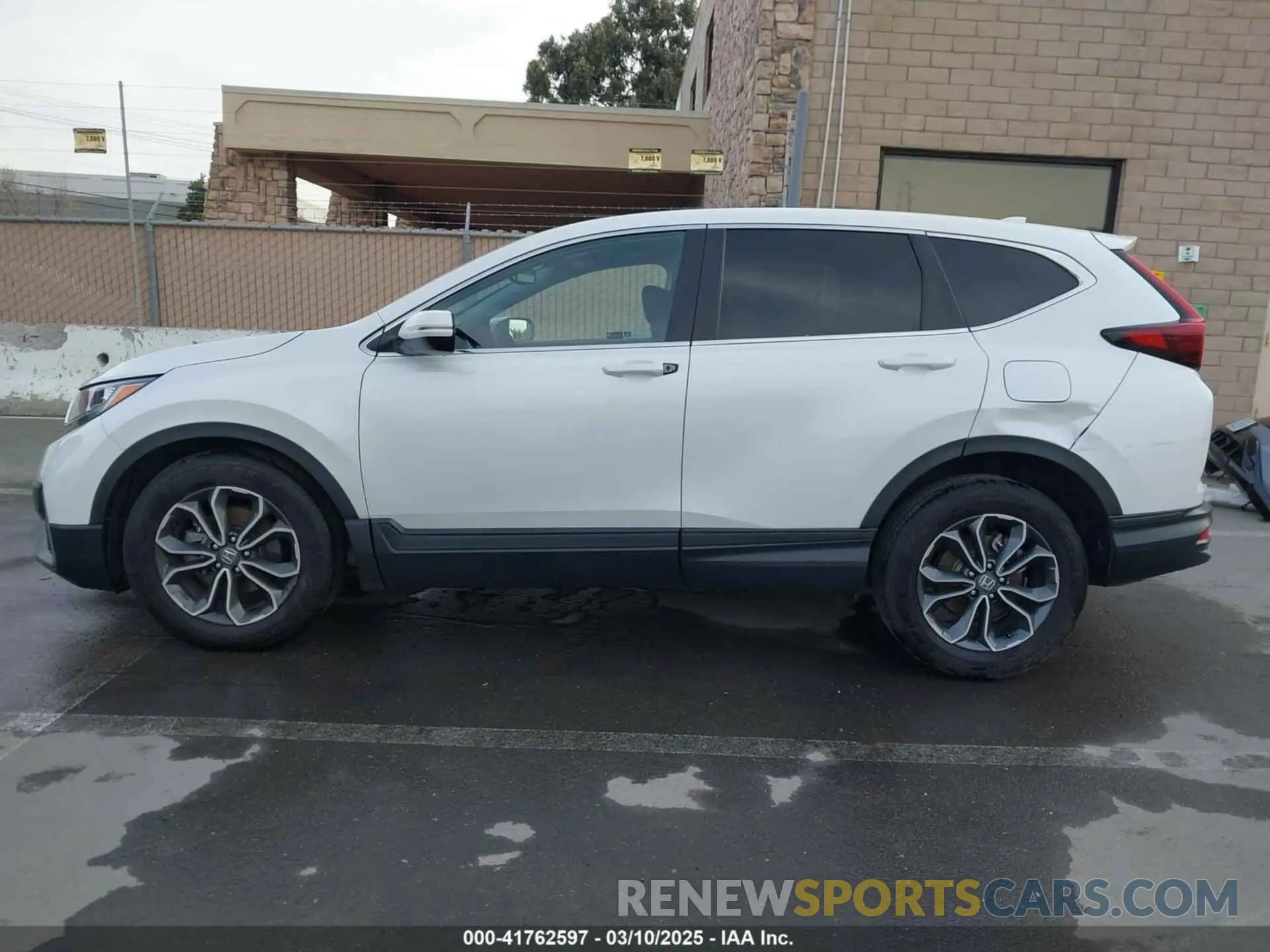 13 Photograph of a damaged car 7FARW1H88NE008348 HONDA CR-V 2022