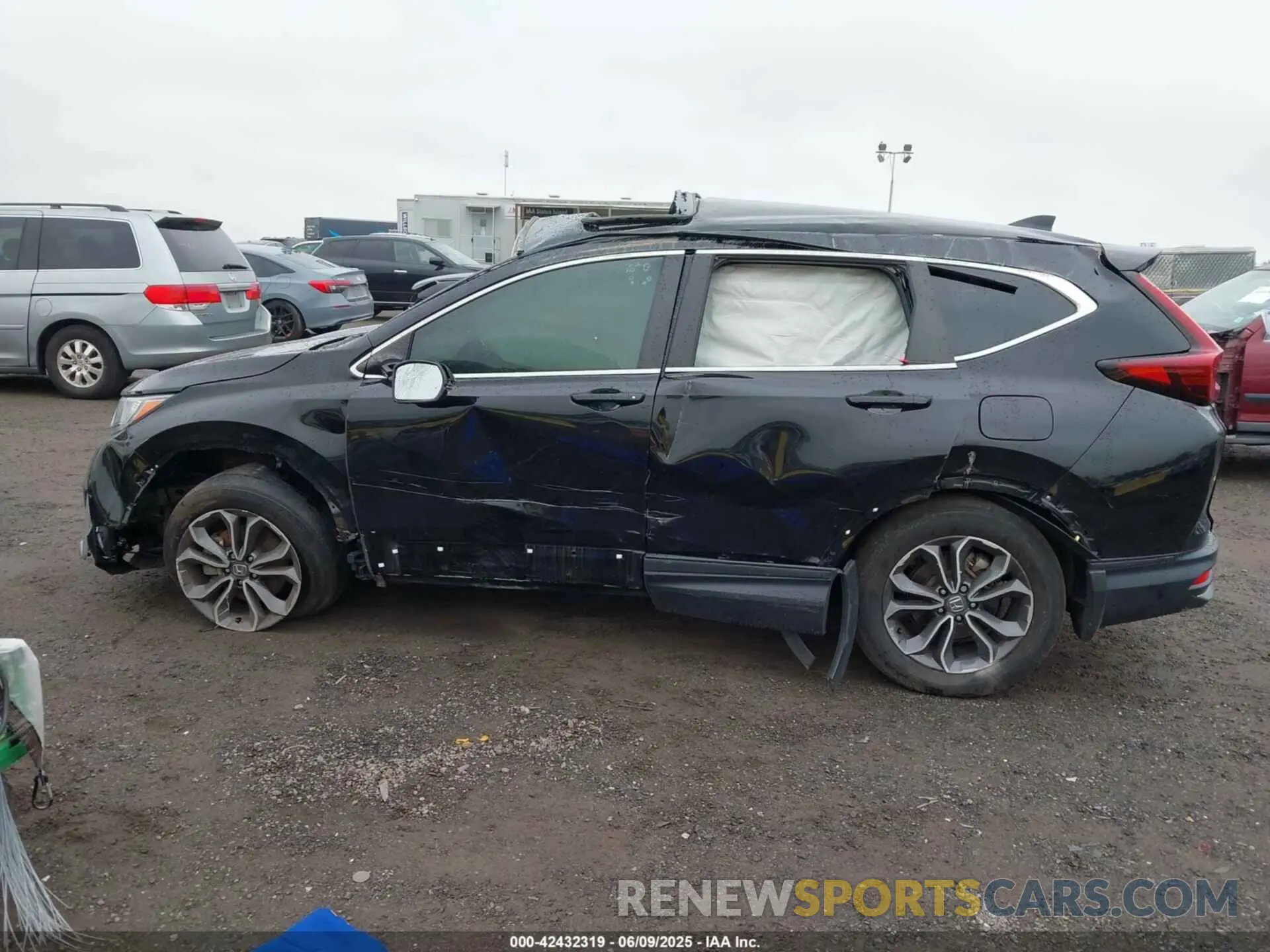 13 Photograph of a damaged car 7FARW2H86NE046697 HONDA CR-V 2022