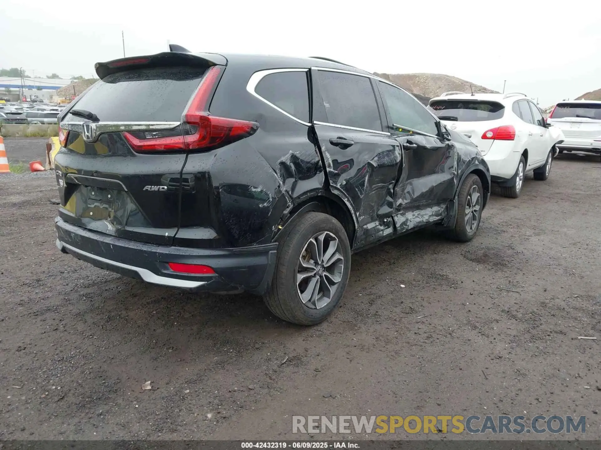 4 Photograph of a damaged car 7FARW2H86NE046697 HONDA CR-V 2022