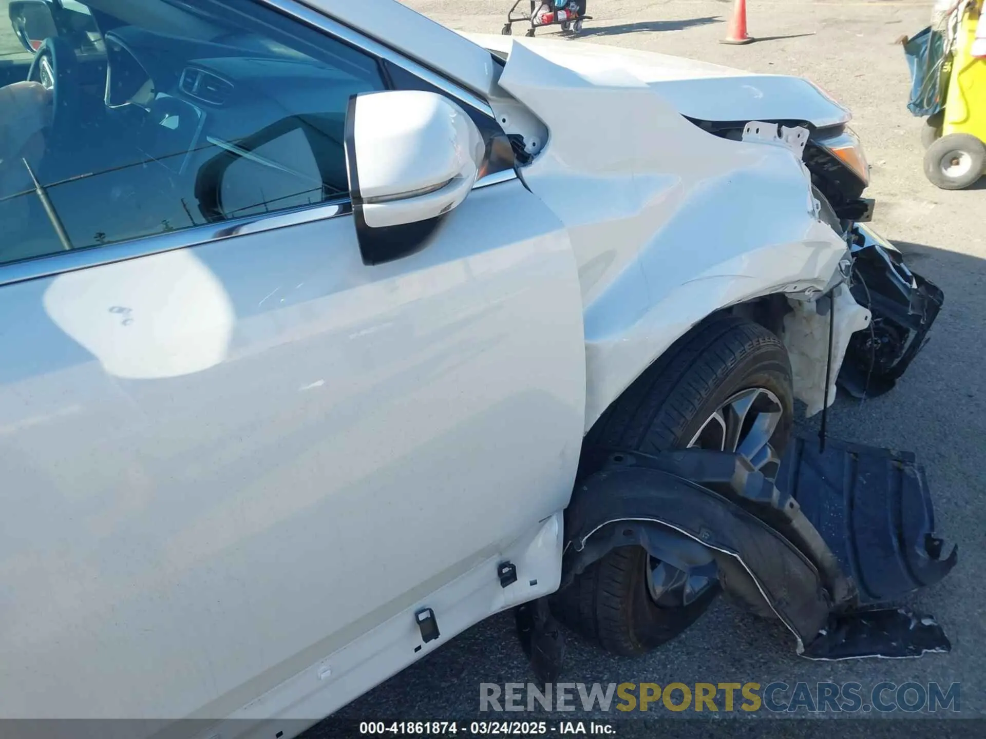 18 Photograph of a damaged car 7FARW2H8XNE045486 HONDA CR-V 2022