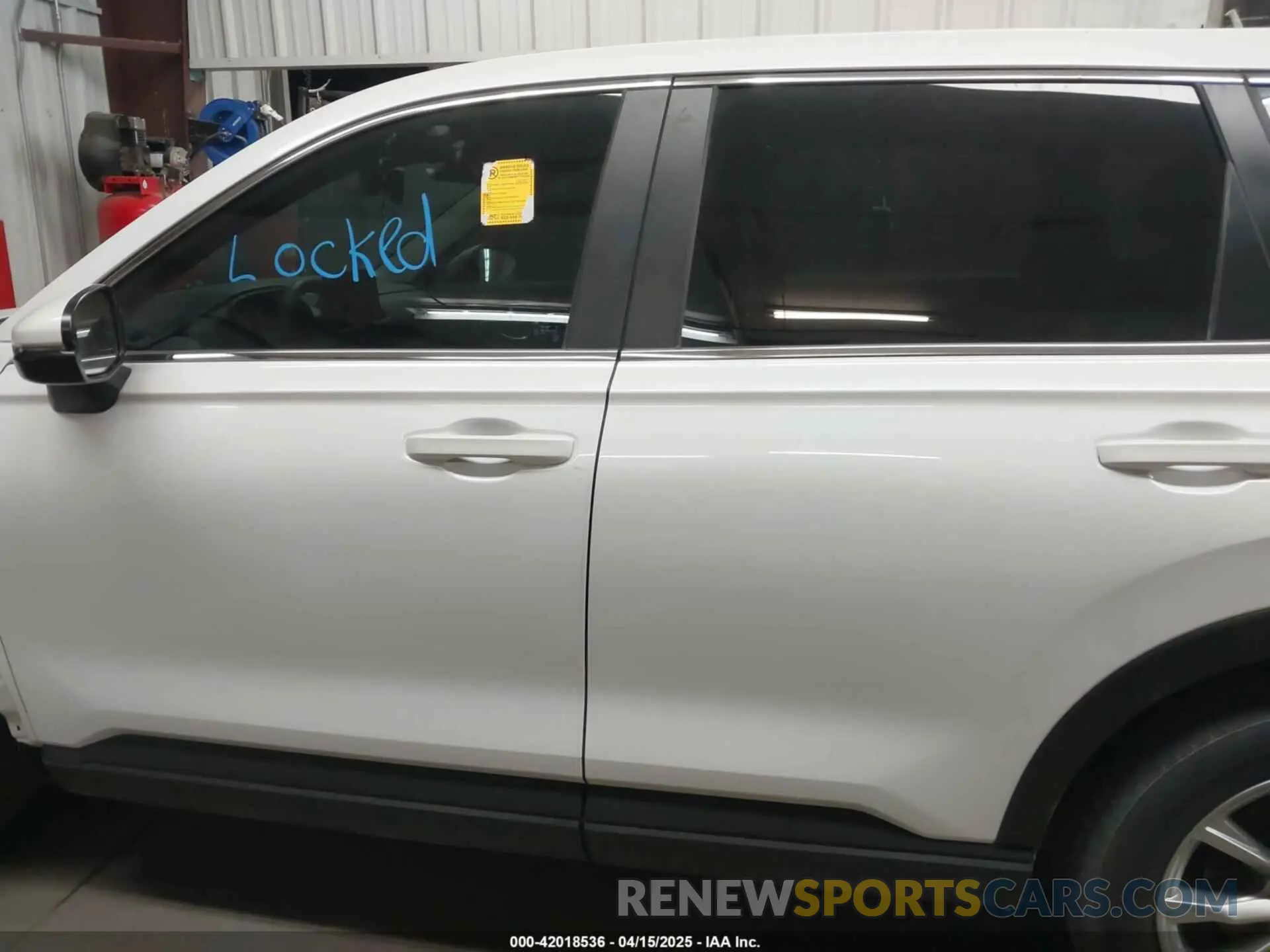 15 Photograph of a damaged car 2HKRS3H71PH304746 HONDA CR-V 2023